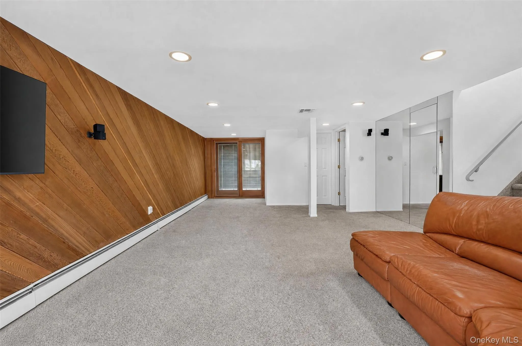 68 Briarwood Lane, Oyster Bay, NY, 3 Bedrooms Bedrooms, 6 Rooms Rooms,2 BathroomsBathrooms,Residential,For Rent,Briarwood,0,1040816 68 Briarwood Lane, Oyster Bay, NY, 3 Bedrooms Bedrooms, 6 Rooms Rooms,2 BathroomsBathrooms,Residential,For Rent,Briarwood,0,1040816