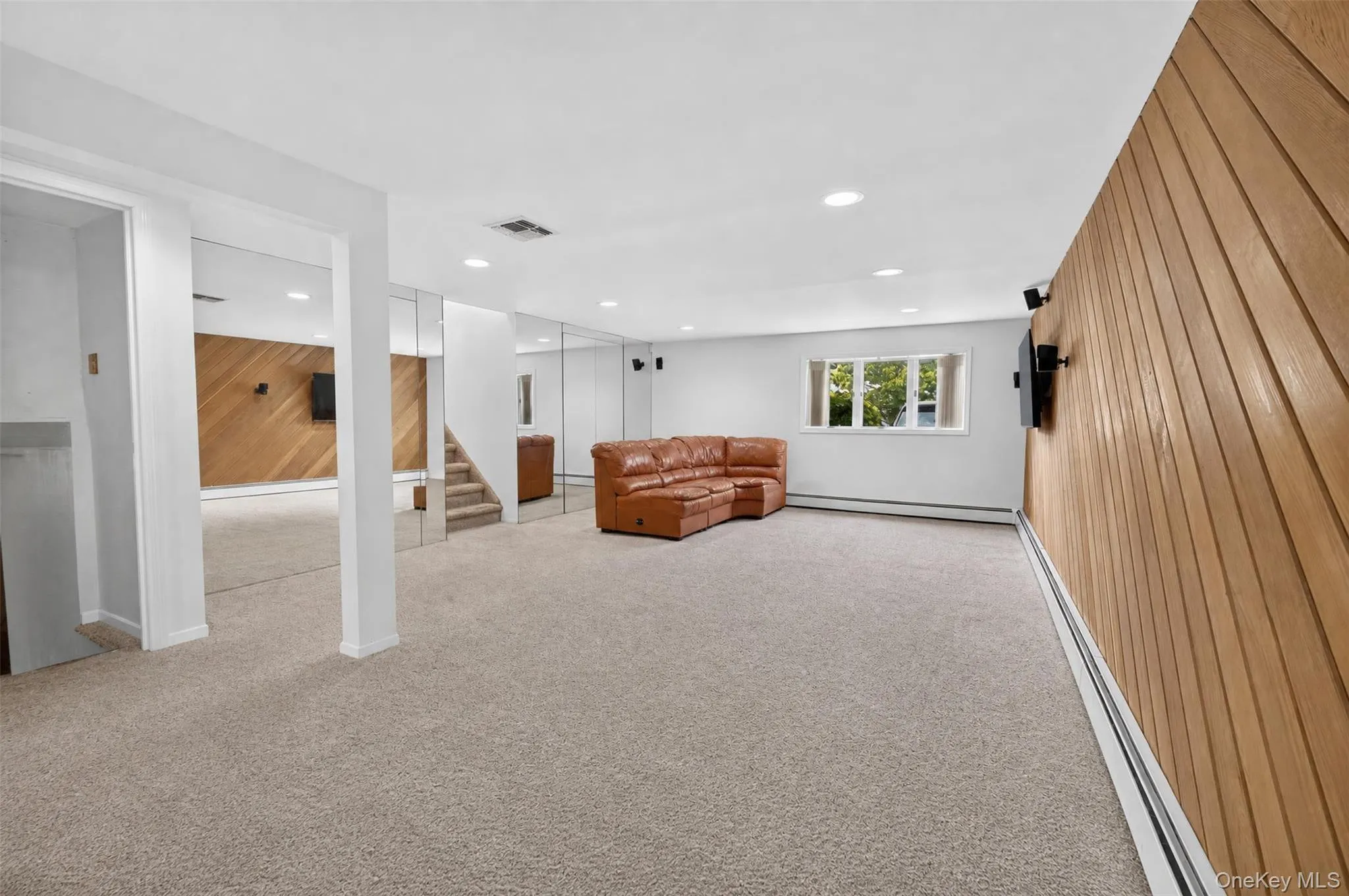 68 Briarwood Lane, Oyster Bay, NY, 3 Bedrooms Bedrooms, 6 Rooms Rooms,2 BathroomsBathrooms,Residential,For Rent,Briarwood,0,1040816 68 Briarwood Lane, Oyster Bay, NY, 3 Bedrooms Bedrooms, 6 Rooms Rooms,2 BathroomsBathrooms,Residential,For Rent,Briarwood,0,1040816