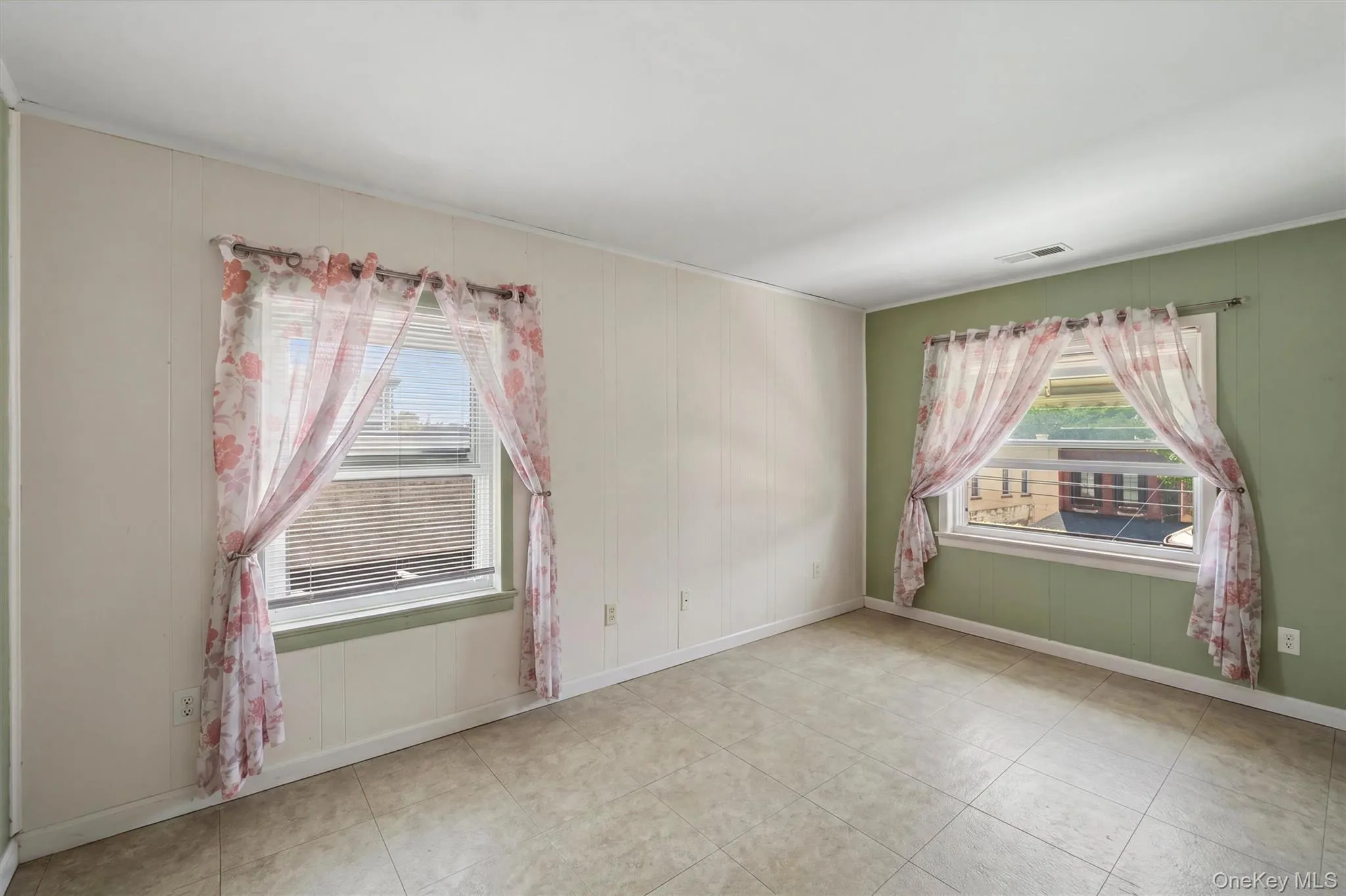 2nd Bedroom - 2nd Floor 2nd Bedroom - 2nd Floor