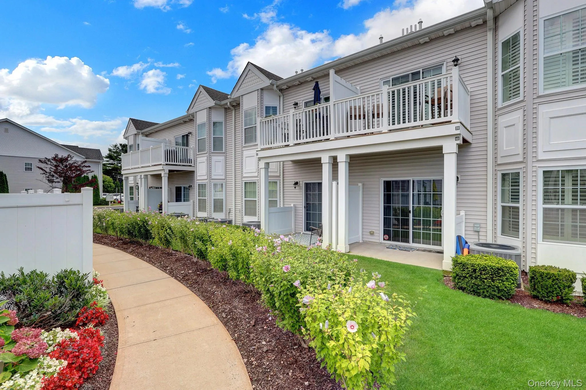 41 Spring Drive, Hempstead, NY, 2 Bedrooms Bedrooms, 6 Rooms Rooms,2 BathroomsBathrooms,Residential,For Rent,Spring,0,1040819 41 Spring Drive, Hempstead, NY, 2 Bedrooms Bedrooms, 6 Rooms Rooms,2 BathroomsBathrooms,Residential,For Rent,Spring,0,1040819
