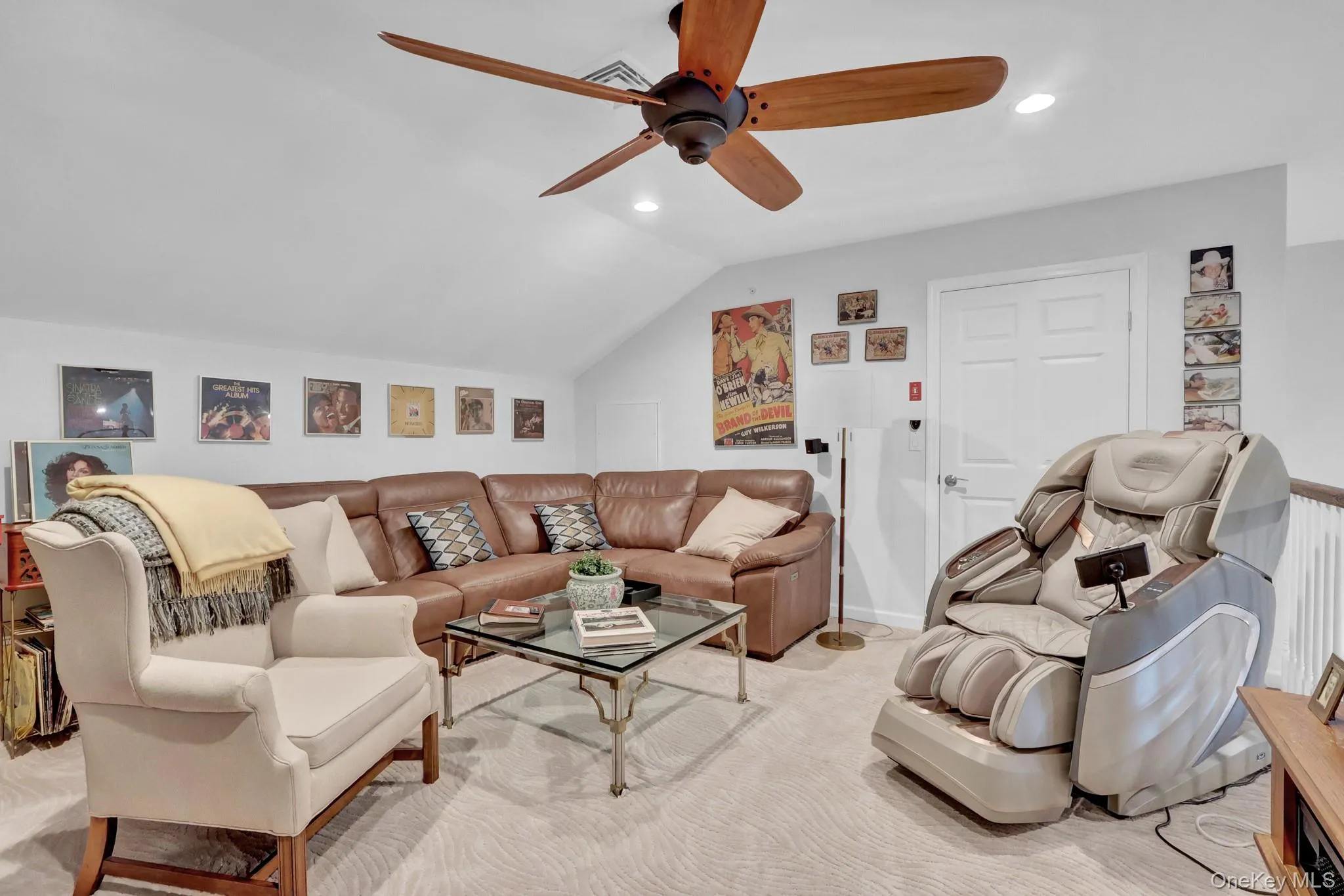41 Spring Drive, Hempstead, NY, 2 Bedrooms Bedrooms, 6 Rooms Rooms,2 BathroomsBathrooms,Residential,For Rent,Spring,0,1040819 41 Spring Drive, Hempstead, NY, 2 Bedrooms Bedrooms, 6 Rooms Rooms,2 BathroomsBathrooms,Residential,For Rent,Spring,0,1040819