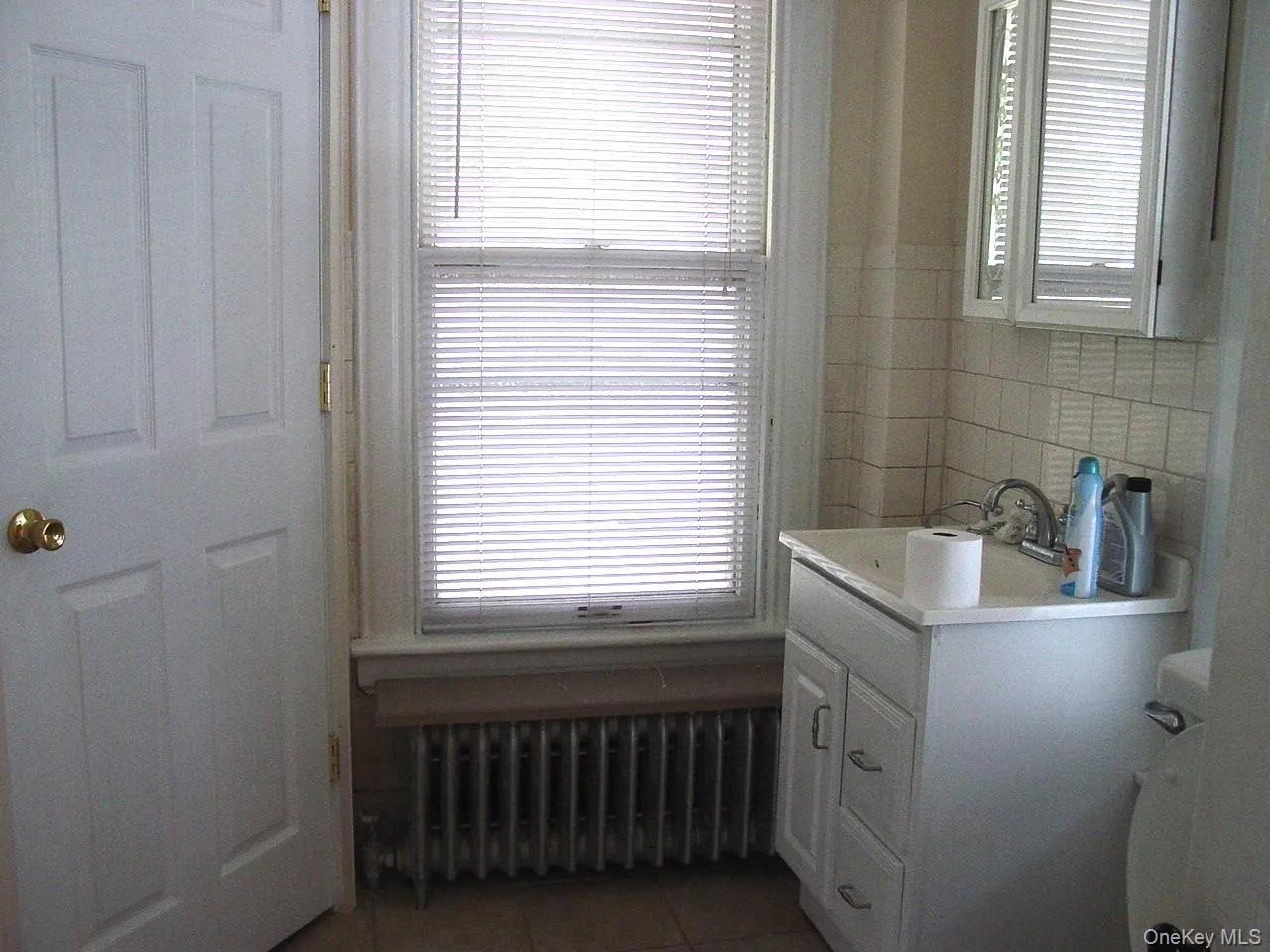23 Howard Street, Cornwall, NY, 1 Bedroom Bedrooms, 4 Rooms Rooms,1 BathroomBathrooms,Residential Lease,For Rent,Howard,0,1040823 23 Howard Street, Cornwall, NY, 1 Bedroom Bedrooms, 4 Rooms Rooms,1 BathroomBathrooms,Residential Lease,For Rent,Howard,0,1040823