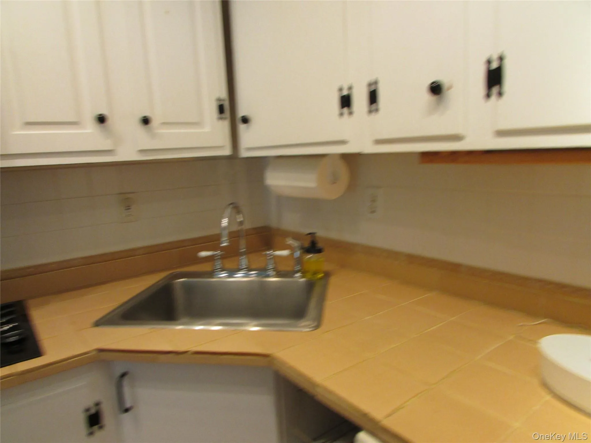 23 Howard Street, Cornwall, NY, 1 Bedroom Bedrooms, 4 Room Rooms,1 BathroomBathrooms,Residential Lease,For Rent,Howard,0,1040823 23 Howard Street, Cornwall, NY, 1 Bedroom Bedrooms, 4 Room Rooms,1 BathroomBathrooms,Residential Lease,For Rent,Howard,0,1040823