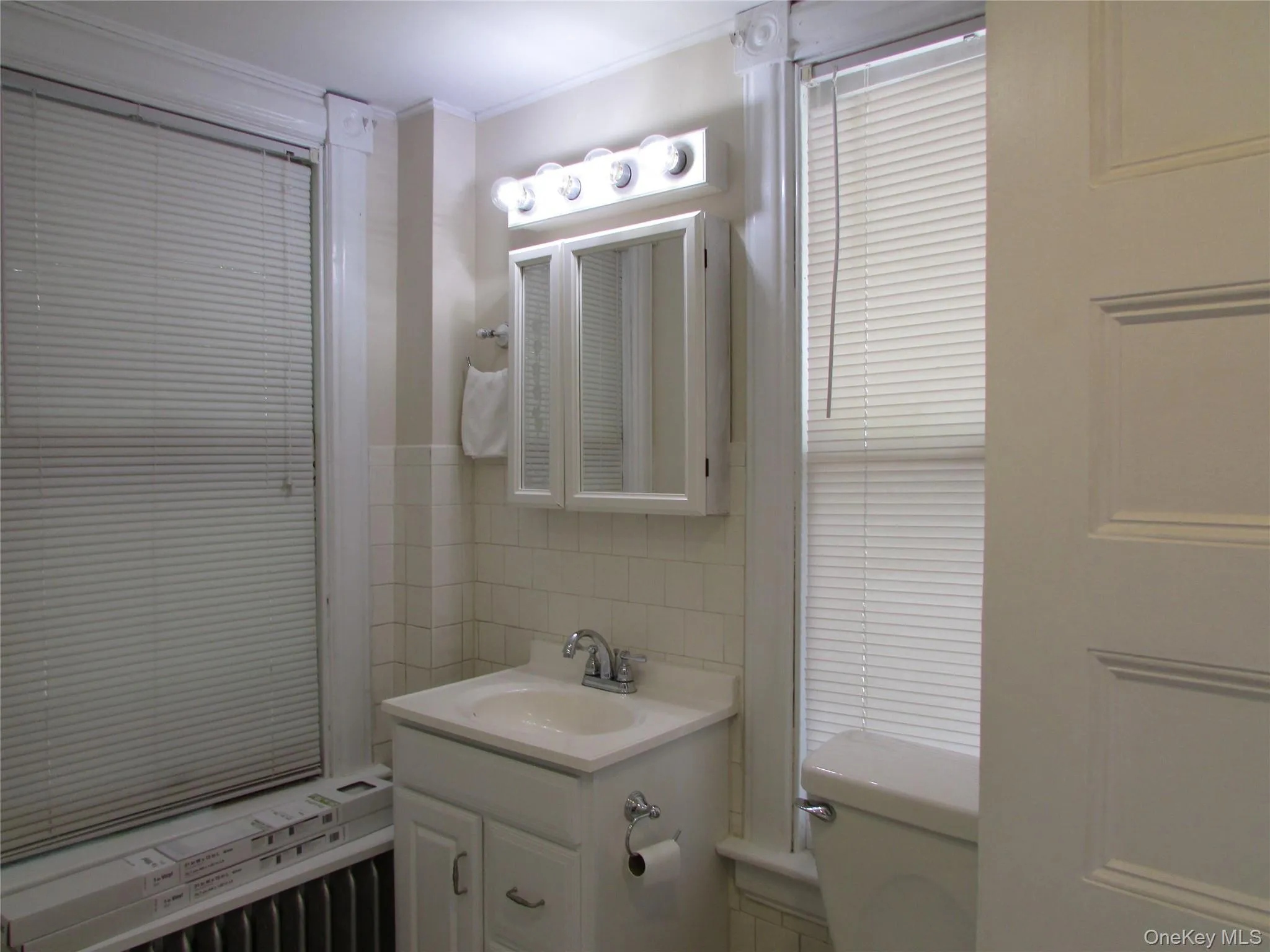 23 Howard Street, Cornwall, NY, 1 Bedroom Bedrooms, 4 Room Rooms,1 BathroomBathrooms,Residential Lease,For Rent,Howard,0,1040823 23 Howard Street, Cornwall, NY, 1 Bedroom Bedrooms, 4 Room Rooms,1 BathroomBathrooms,Residential Lease,For Rent,Howard,0,1040823
