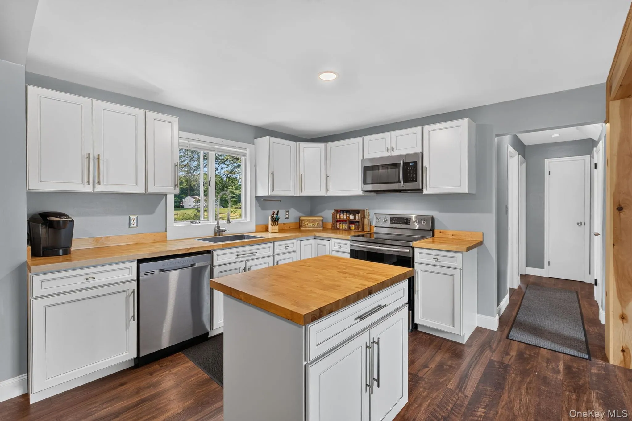 49 Bailey Road, Montgomery, NY, 3 Bedrooms Bedrooms, 8 Rooms Rooms,1 BathroomBathrooms,Residential,For Rent,Bailey,0,1040825 49 Bailey Road, Montgomery, NY, 3 Bedrooms Bedrooms, 8 Rooms Rooms,1 BathroomBathrooms,Residential,For Rent,Bailey,0,1040825