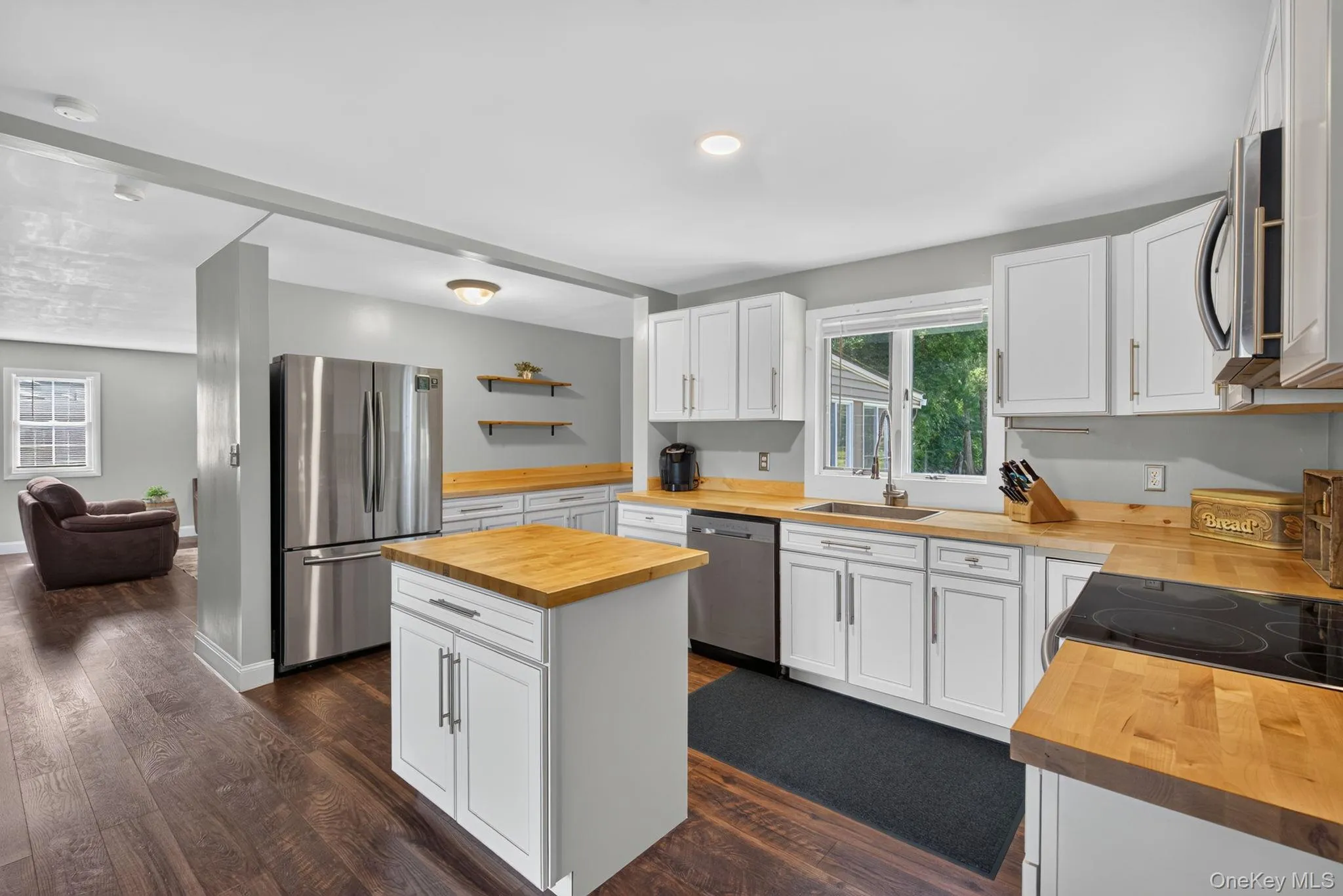 49 Bailey Road, Montgomery, NY, 3 Bedrooms Bedrooms, 8 Rooms Rooms,1 BathroomBathrooms,Residential,For Rent,Bailey,0,1040825 49 Bailey Road, Montgomery, NY, 3 Bedrooms Bedrooms, 8 Rooms Rooms,1 BathroomBathrooms,Residential,For Rent,Bailey,0,1040825