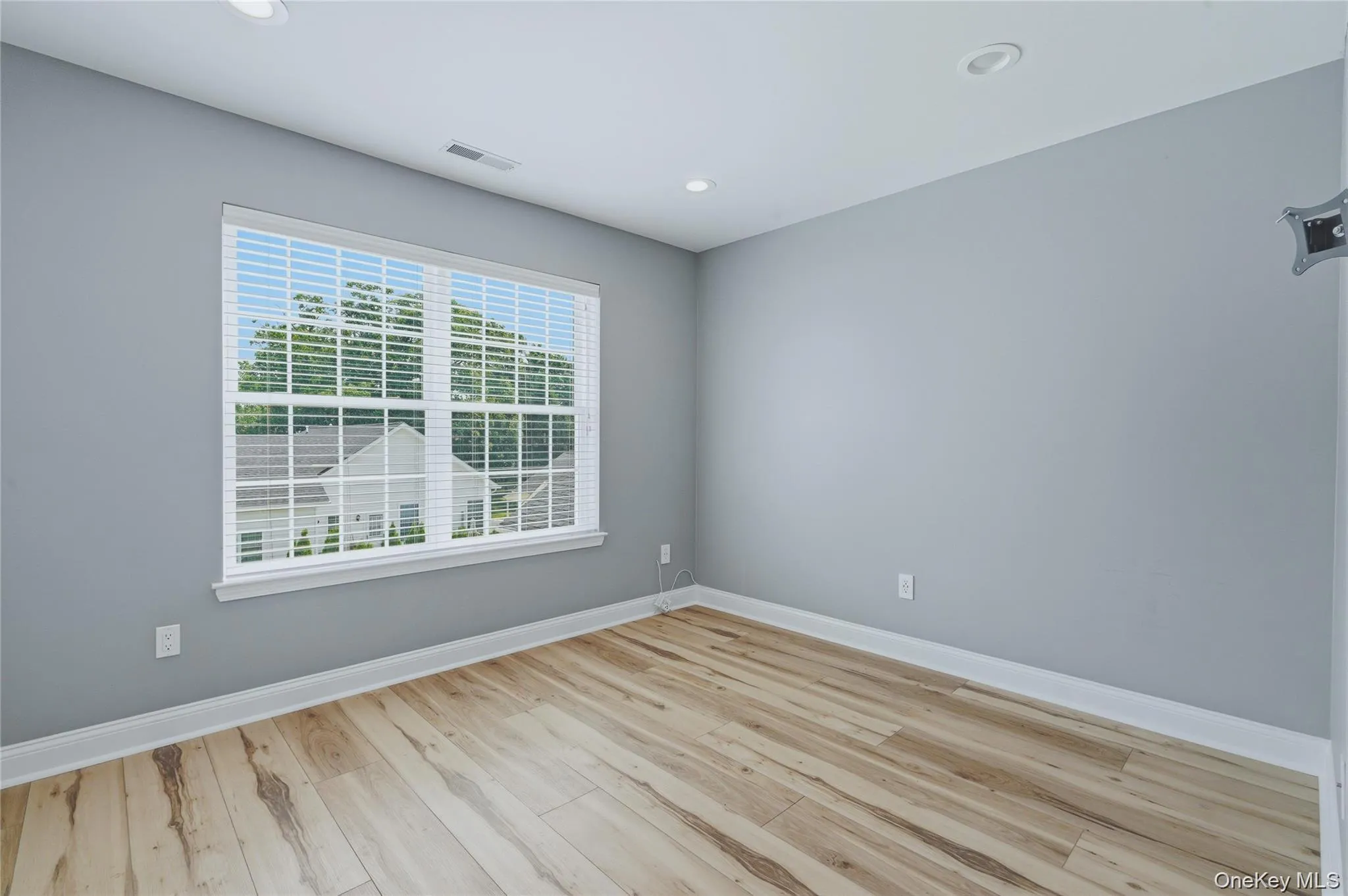 9 Emerson Terrace, Lloyd, NY, 3 Bedrooms Bedrooms, 6 Rooms Rooms,2 BathroomsBathrooms,Residential,For Rent,Emerson,0,1040828 9 Emerson Terrace, Lloyd, NY, 3 Bedrooms Bedrooms, 6 Rooms Rooms,2 BathroomsBathrooms,Residential,For Rent,Emerson,0,1040828