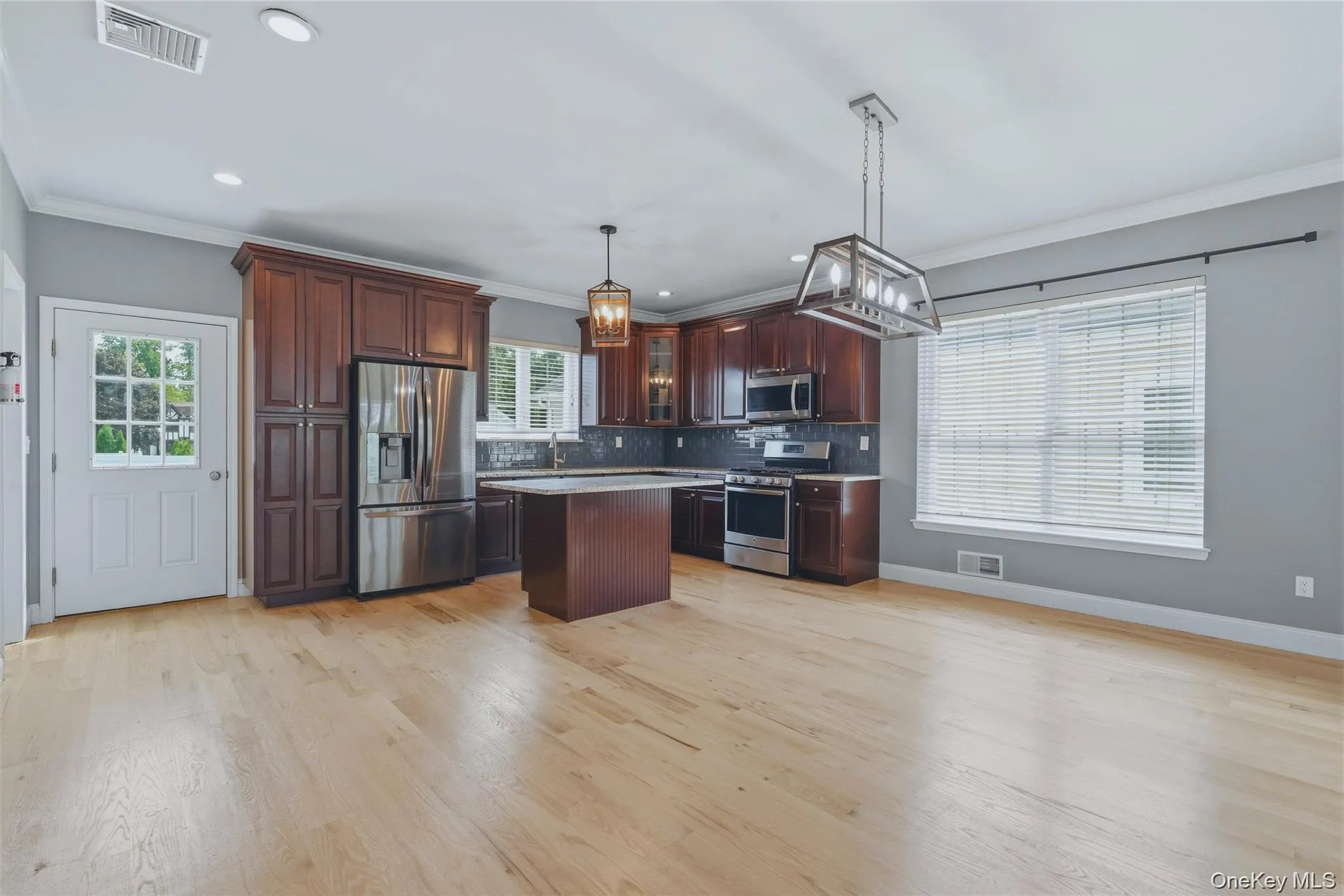 9 Emerson Terrace, Lloyd, NY, 3 Bedrooms Bedrooms, 6 Rooms Rooms,2 BathroomsBathrooms,Residential,For Rent,Emerson,0,1040828 9 Emerson Terrace, Lloyd, NY, 3 Bedrooms Bedrooms, 6 Rooms Rooms,2 BathroomsBathrooms,Residential,For Rent,Emerson,0,1040828