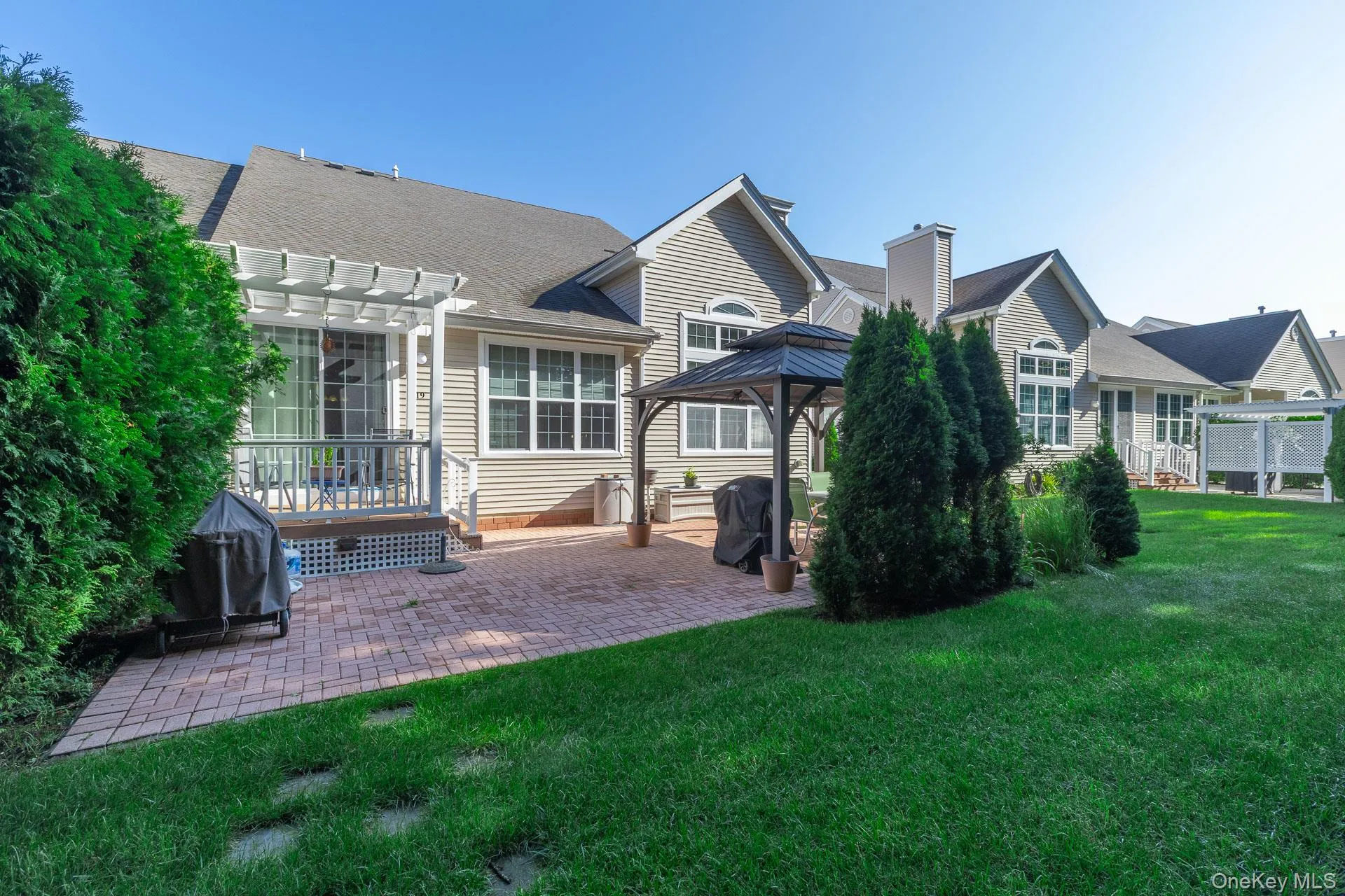19 Emilie Drive, Brookhaven, NY, 2 Bedrooms Bedrooms, 7 Rooms Rooms,2 BathroomsBathrooms,Residential,For Rent,Emilie,0,1040830 19 Emilie Drive, Brookhaven, NY, 2 Bedrooms Bedrooms, 7 Rooms Rooms,2 BathroomsBathrooms,Residential,For Rent,Emilie,0,1040830