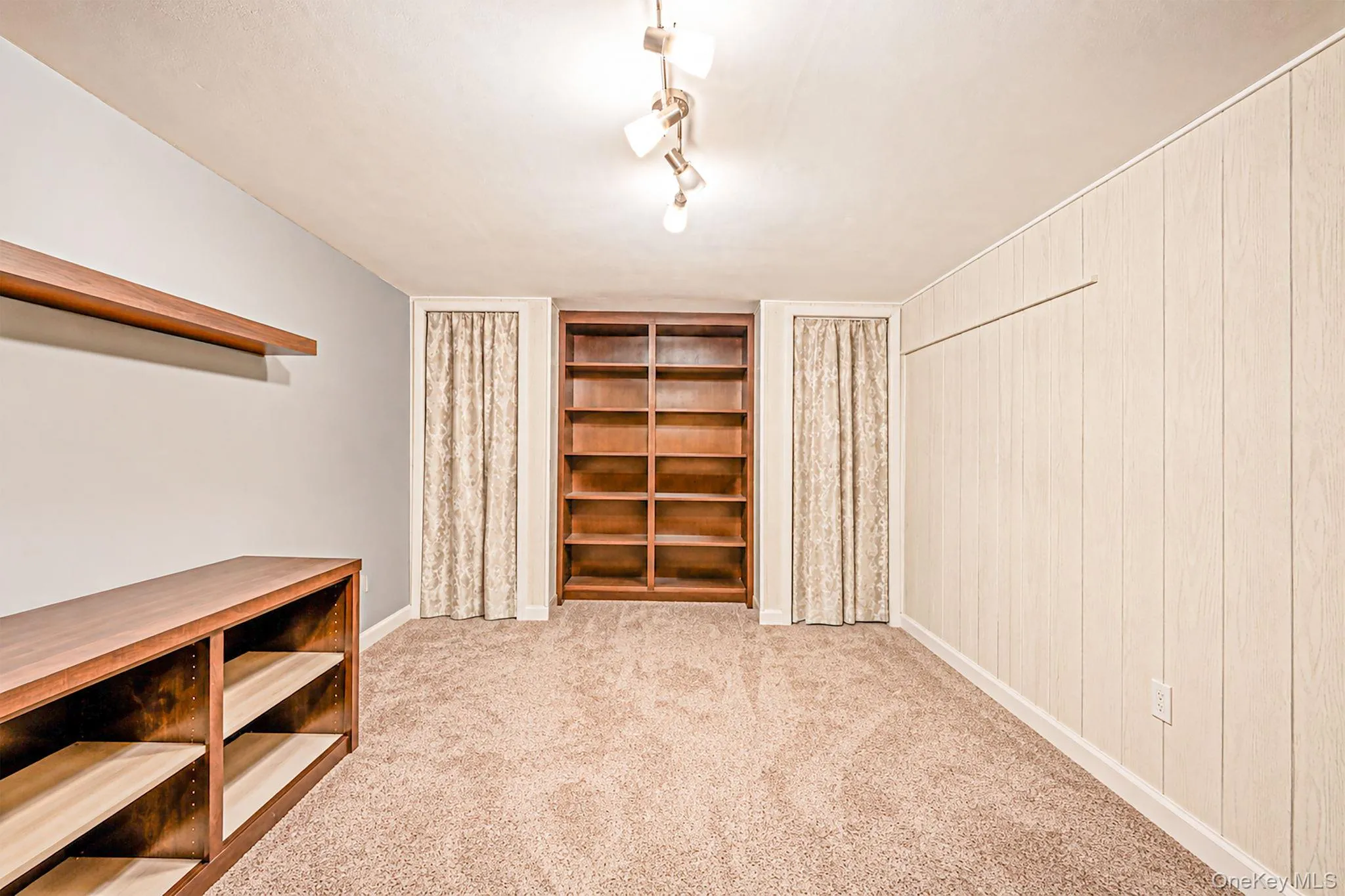 18 Bragg Drive, Brookhaven, NY, 4 Bedrooms Bedrooms, 9 Rooms Rooms,2 BathroomsBathrooms,Residential,For Rent,Bragg,0,1040832 18 Bragg Drive, Brookhaven, NY, 4 Bedrooms Bedrooms, 9 Rooms Rooms,2 BathroomsBathrooms,Residential,For Rent,Bragg,0,1040832