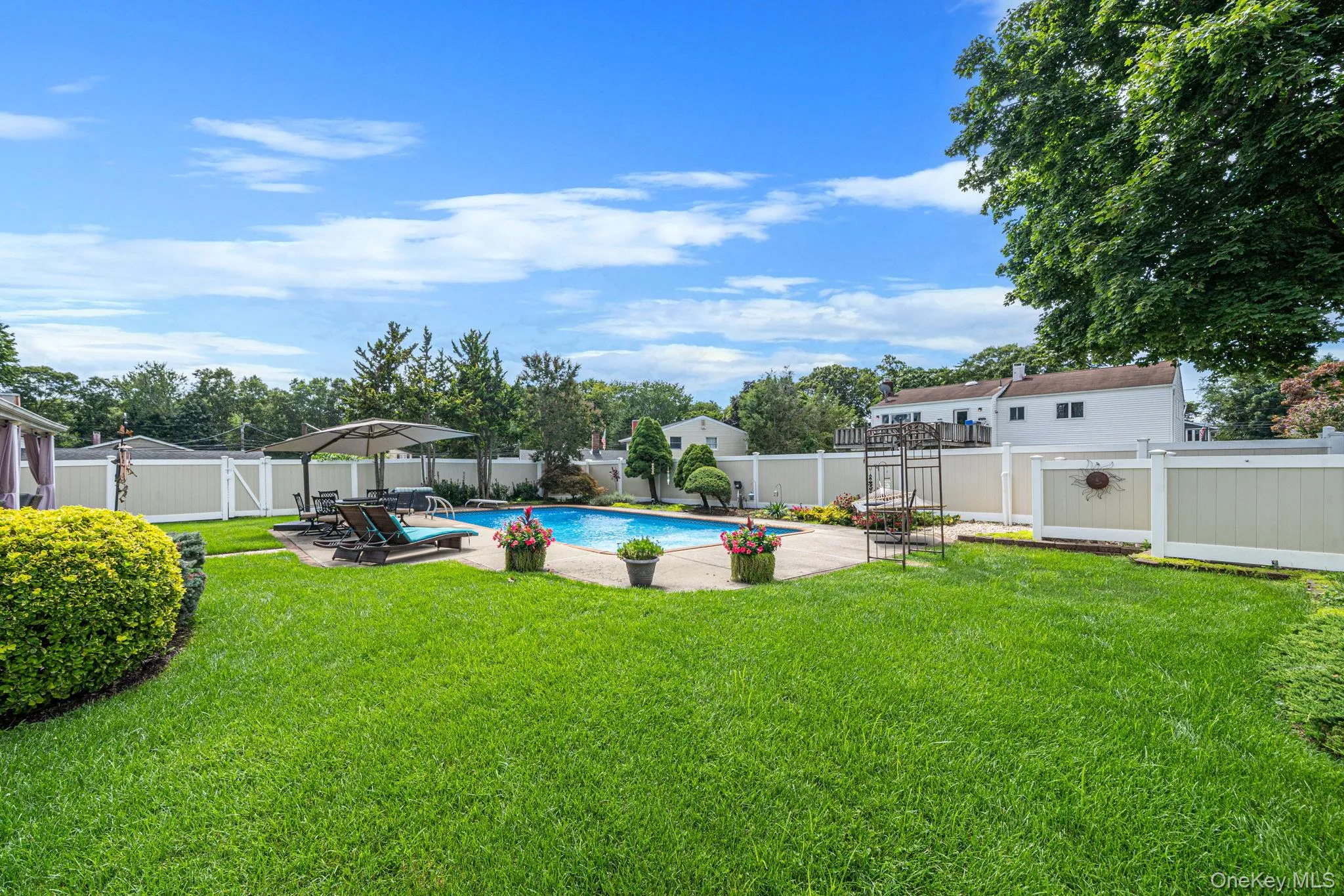 18 Bragg Drive, Brookhaven, NY, 4 Bedrooms Bedrooms, 9 Rooms Rooms,2 BathroomsBathrooms,Residential,For Rent,Bragg,0,1040832 18 Bragg Drive, Brookhaven, NY, 4 Bedrooms Bedrooms, 9 Rooms Rooms,2 BathroomsBathrooms,Residential,For Rent,Bragg,0,1040832