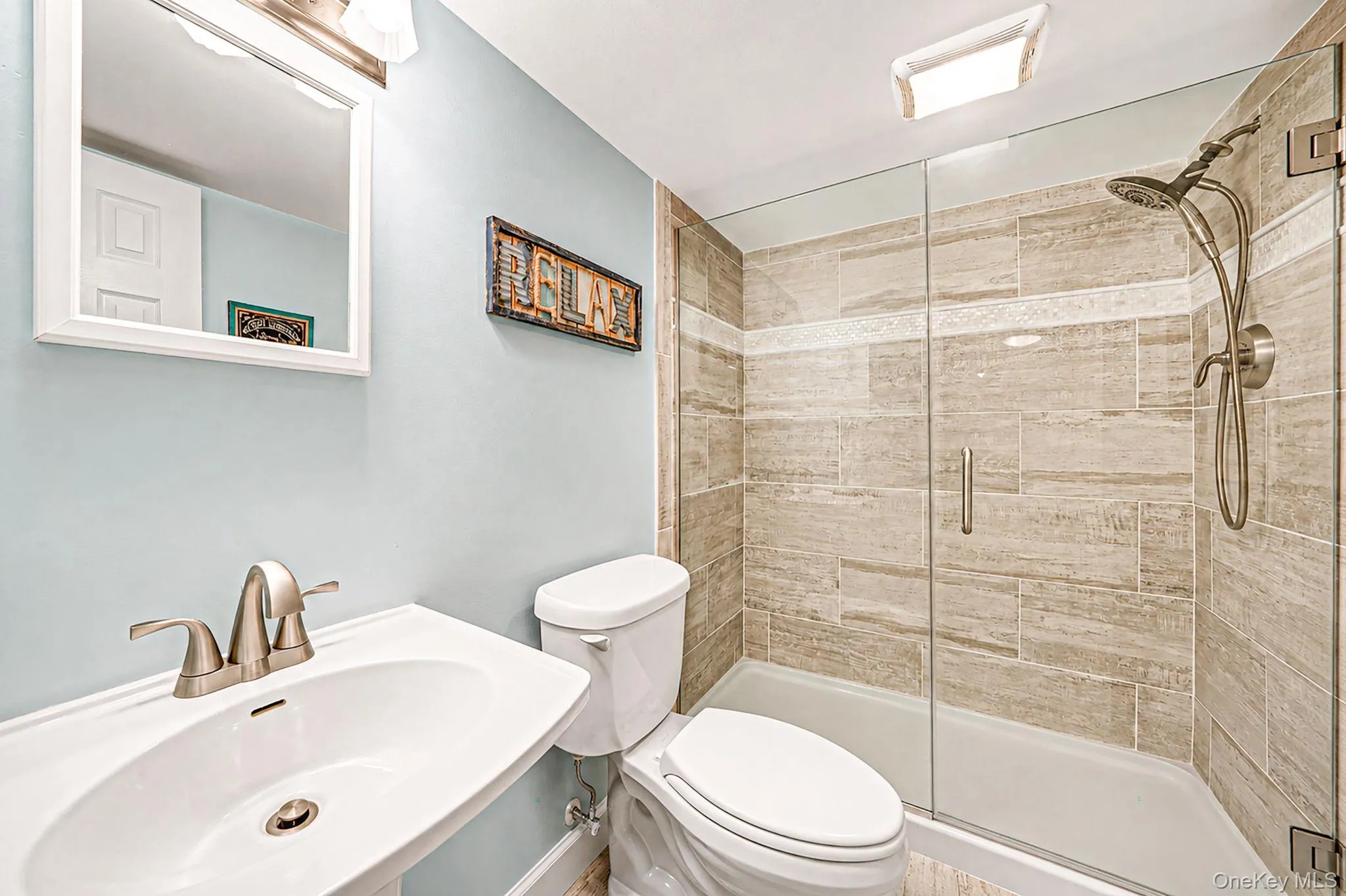 18 Bragg Drive, Brookhaven, NY, 4 Bedrooms Bedrooms, 9 Rooms Rooms,2 BathroomsBathrooms,Residential,For Rent,Bragg,0,1040832 18 Bragg Drive, Brookhaven, NY, 4 Bedrooms Bedrooms, 9 Rooms Rooms,2 BathroomsBathrooms,Residential,For Rent,Bragg,0,1040832