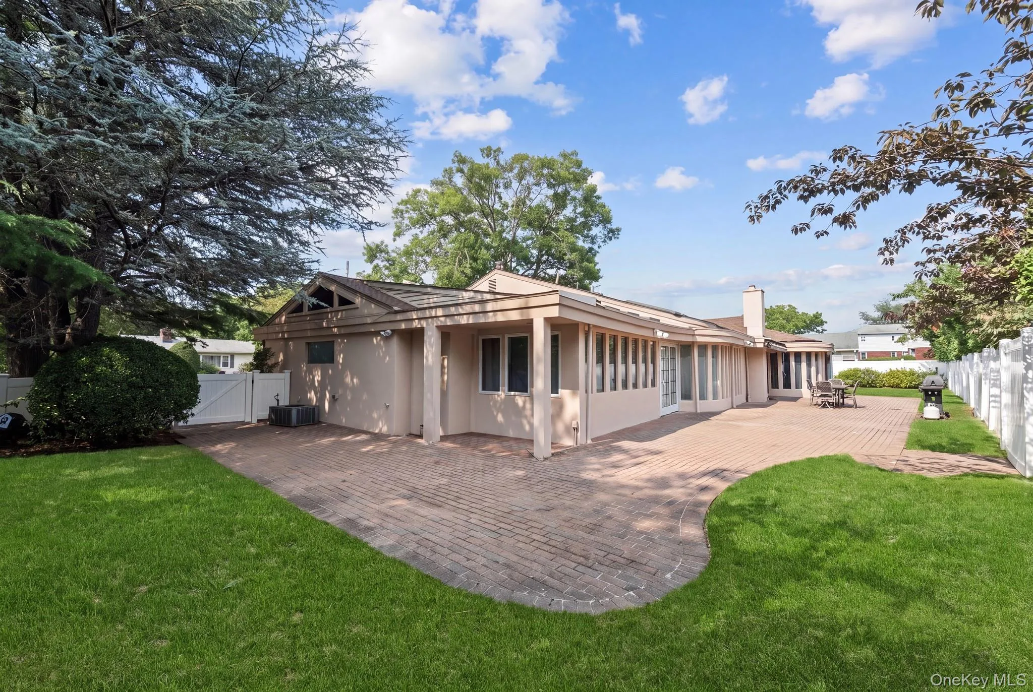 171 Kensington Avenue, Hempstead, NY, 4 Bedrooms Bedrooms, 9 Rooms Rooms,3 BathroomsBathrooms,Residential,For Rent,Kensington,0,1040833 171 Kensington Avenue, Hempstead, NY, 4 Bedrooms Bedrooms, 9 Rooms Rooms,3 BathroomsBathrooms,Residential,For Rent,Kensington,0,1040833