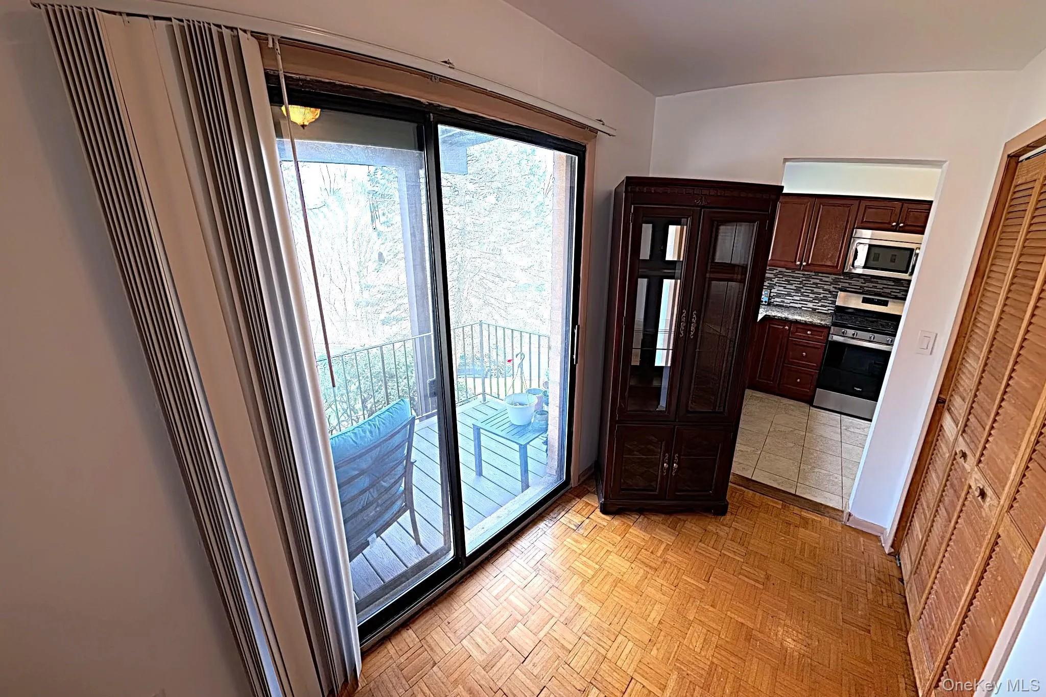 9 Lawrence Park Drive, Orangetown, NY, 2 Bedrooms Bedrooms, 6 Rooms Rooms,1 BathroomBathrooms,Residential,For Rent,Lawrence Park,0,1040836 9 Lawrence Park Drive, Orangetown, NY, 2 Bedrooms Bedrooms, 6 Rooms Rooms,1 BathroomBathrooms,Residential,For Rent,Lawrence Park,0,1040836