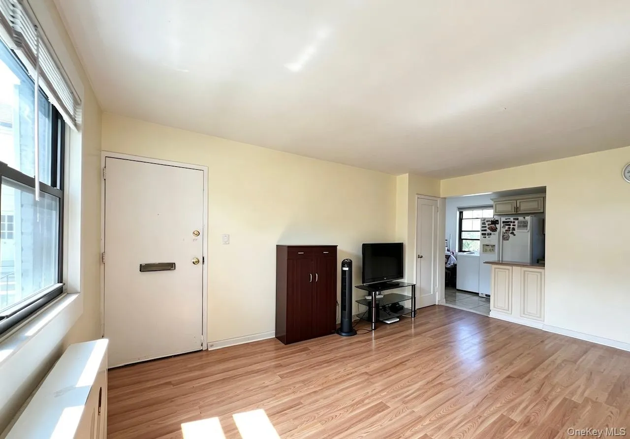 136-33 68th Drive, New York, NY, 2 Bedrooms Bedrooms, 5 Rooms Rooms,1 BathroomBathrooms,Residential,For Rent,68th Drive,0,1040837 136-33 68th Drive, New York, NY, 2 Bedrooms Bedrooms, 5 Rooms Rooms,1 BathroomBathrooms,Residential,For Rent,68th Drive,0,1040837