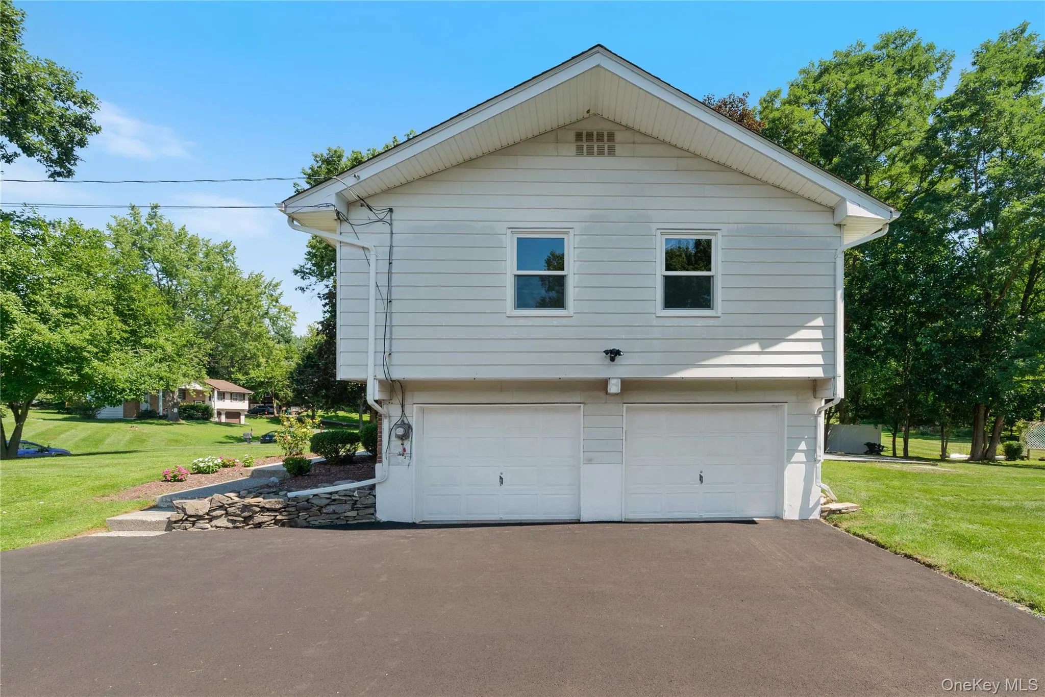 11 Alpert Drive, Wappinger, NY, 3 Bedrooms Bedrooms, 8 Rooms Rooms,2 BathroomsBathrooms,Residential,For Rent,Alpert,0,1040840 11 Alpert Drive, Wappinger, NY, 3 Bedrooms Bedrooms, 8 Rooms Rooms,2 BathroomsBathrooms,Residential,For Rent,Alpert,0,1040840