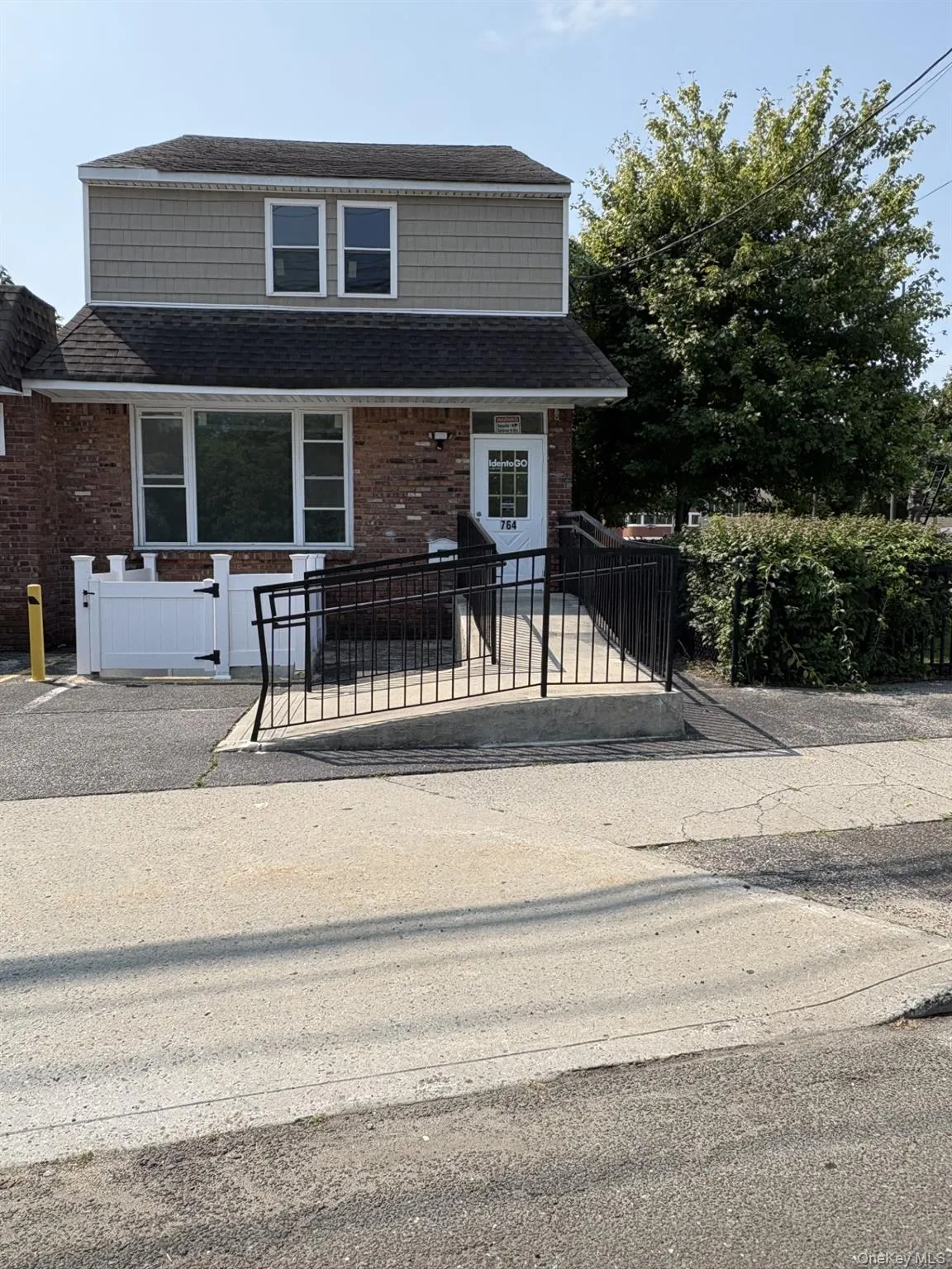 764 Middle Country Road, Brookhaven, NY, ,Commercial Lease,For Rent,Middle Country,0,1040843 764 Middle Country Road, Brookhaven, NY, ,Commercial Lease,For Rent,Middle Country,0,1040843