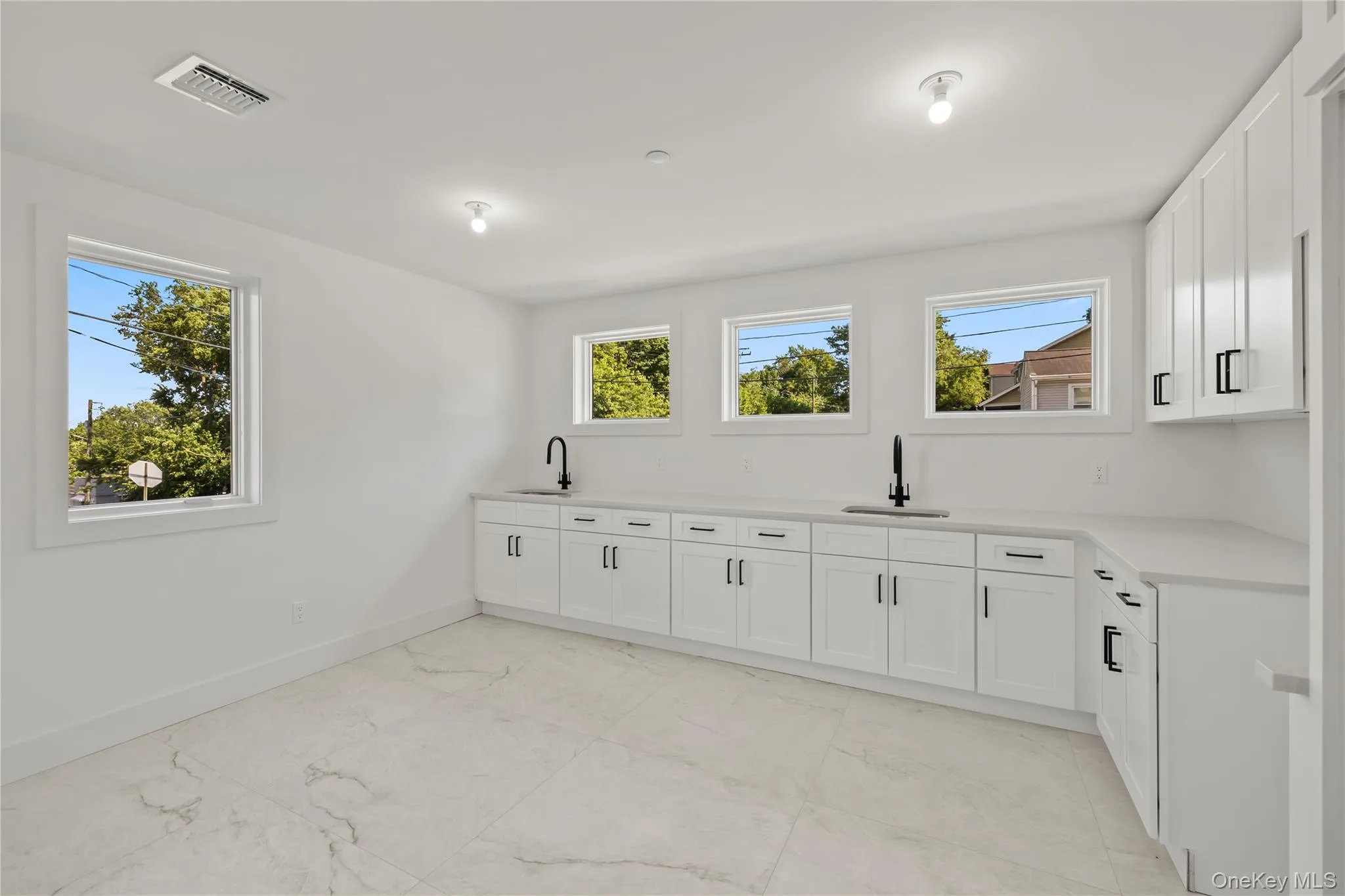 9 Lincoln Street, Ramapo, NY, 7 Bedrooms Bedrooms, 12 Rooms Rooms,3 BathroomsBathrooms,Residential,For Rent,Lincoln,0,1040848 9 Lincoln Street, Ramapo, NY, 7 Bedrooms Bedrooms, 12 Rooms Rooms,3 BathroomsBathrooms,Residential,For Rent,Lincoln,0,1040848