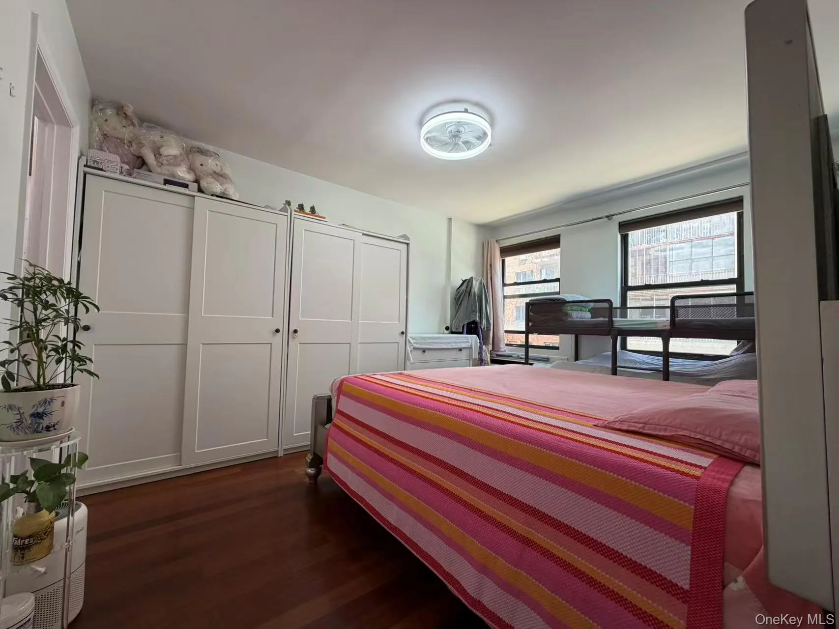 71-19 162nd Street, New York, NY, 2 Bedrooms Bedrooms, 5 Rooms Rooms,2 BathroomsBathrooms,Residential,For Rent,162nd,0,1040854 71-19 162nd Street, New York, NY, 2 Bedrooms Bedrooms, 5 Rooms Rooms,2 BathroomsBathrooms,Residential,For Rent,162nd,0,1040854