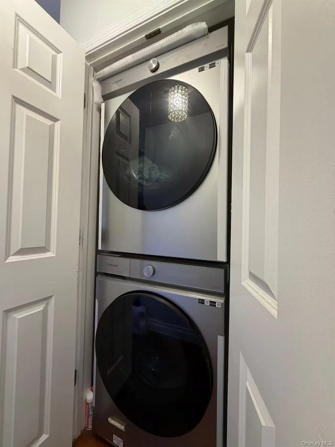 71-19 162nd Street, New York, NY, 2 Bedrooms Bedrooms, 5 Rooms Rooms,2 BathroomsBathrooms,Residential,For Rent,162nd,0,1040854 71-19 162nd Street, New York, NY, 2 Bedrooms Bedrooms, 5 Rooms Rooms,2 BathroomsBathrooms,Residential,For Rent,162nd,0,1040854