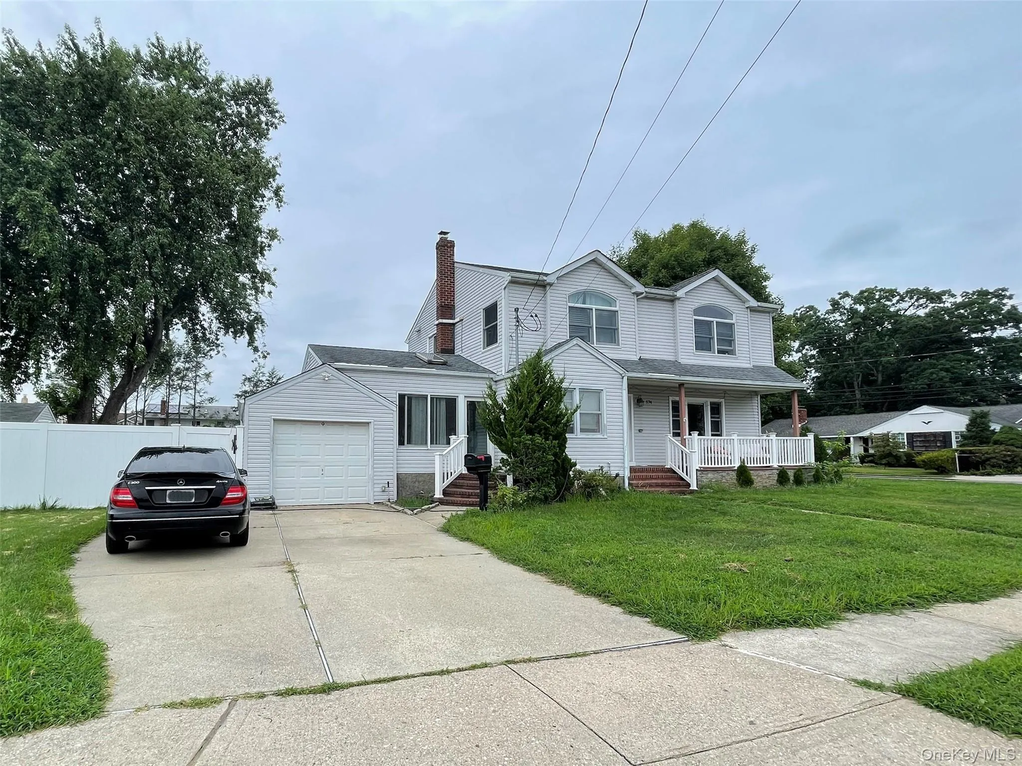 574 Rudwick Place, Hempstead, NY, 5 Bedrooms Bedrooms, 9 Rooms Rooms,3 BathroomsBathrooms,Residential,For Rent,Rudwick,0,1040859 574 Rudwick Place, Hempstead, NY, 5 Bedrooms Bedrooms, 9 Rooms Rooms,3 BathroomsBathrooms,Residential,For Rent,Rudwick,0,1040859