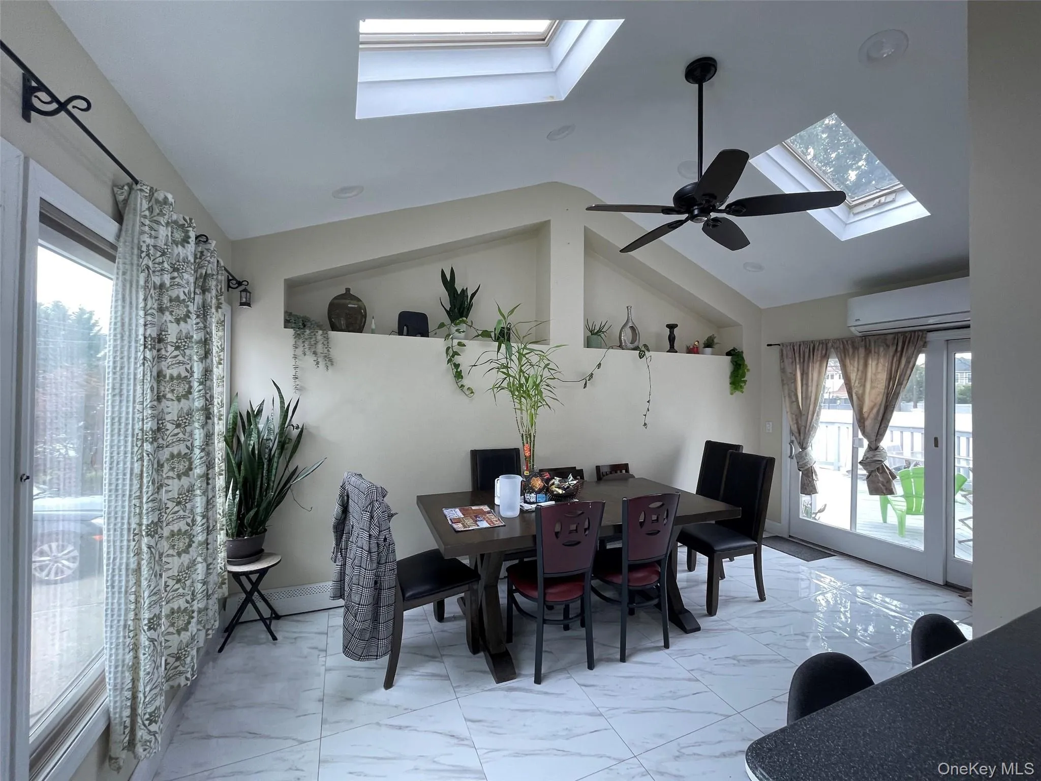 574 Rudwick Place, Hempstead, NY, 5 Bedrooms Bedrooms, 9 Rooms Rooms,3 BathroomsBathrooms,Residential,For Rent,Rudwick,0,1040859 574 Rudwick Place, Hempstead, NY, 5 Bedrooms Bedrooms, 9 Rooms Rooms,3 BathroomsBathrooms,Residential,For Rent,Rudwick,0,1040859