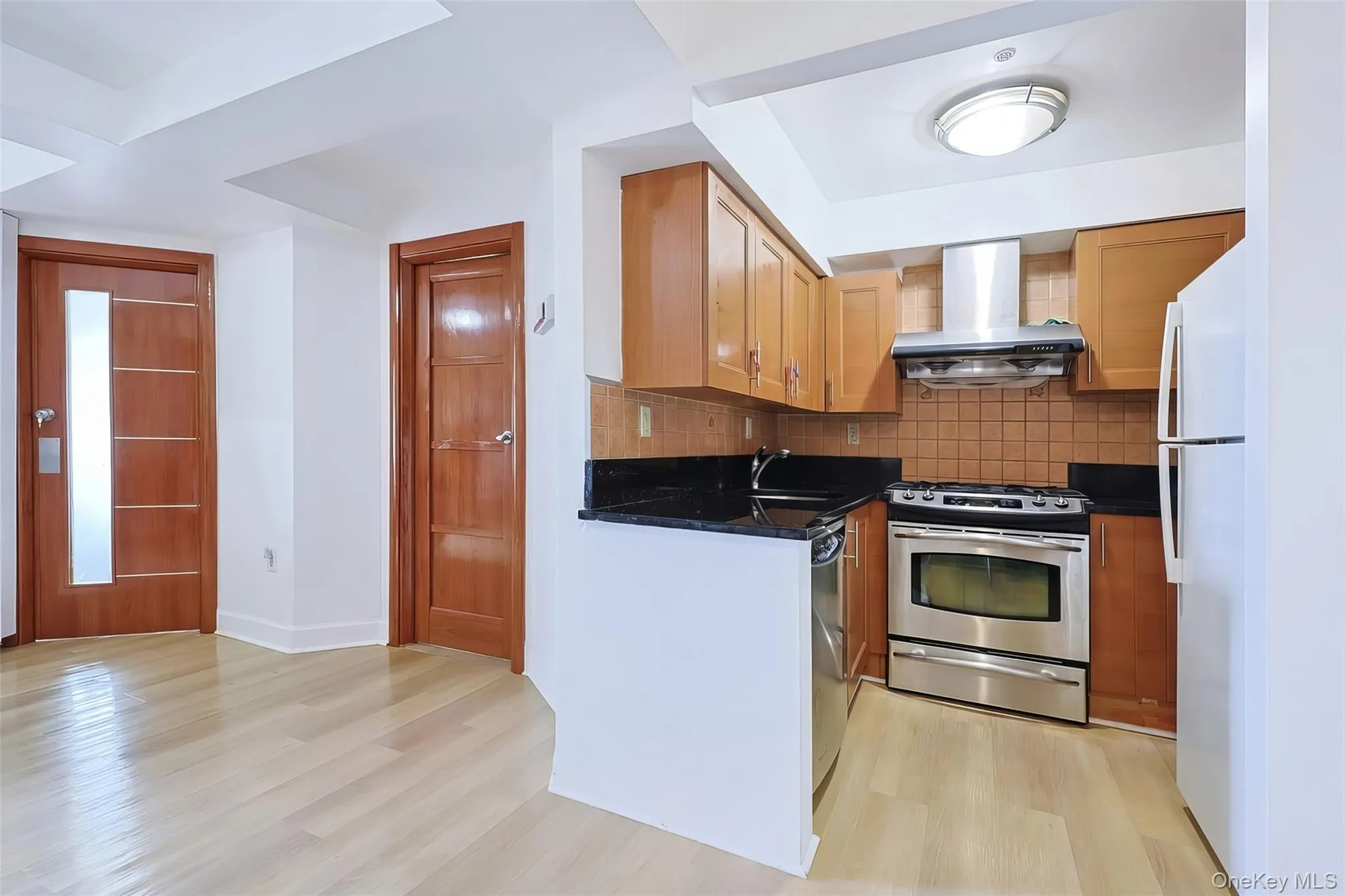 14022 Beech Avenue, New York, NY, 2 Bedrooms Bedrooms, 5 Rooms Rooms,2 BathroomsBathrooms,Residential,For Rent,Beech,0,1040863 14022 Beech Avenue, New York, NY, 2 Bedrooms Bedrooms, 5 Rooms Rooms,2 BathroomsBathrooms,Residential,For Rent,Beech,0,1040863