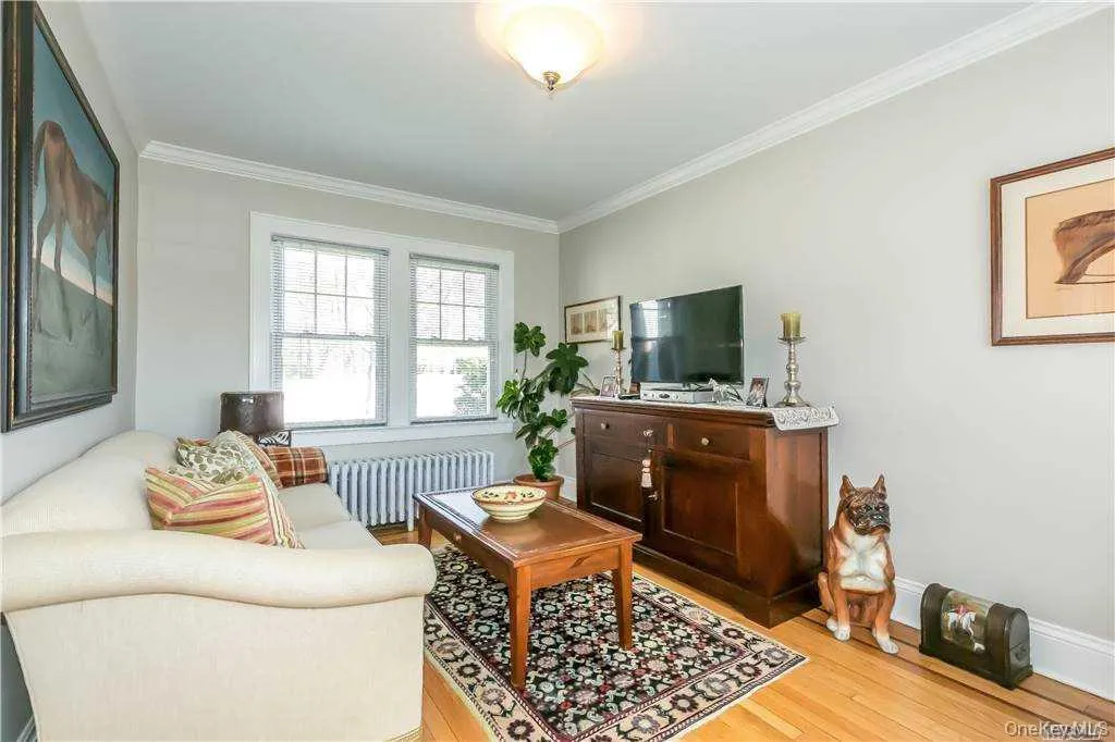 16 Union Avenue, Oyster Bay, NY, 3 Bedrooms Bedrooms, 6 Rooms Rooms,2 BathroomsBathrooms,Residential Lease,For Rent,Union,0,1040865 16 Union Avenue, Oyster Bay, NY, 3 Bedrooms Bedrooms, 6 Rooms Rooms,2 BathroomsBathrooms,Residential Lease,For Rent,Union,0,1040865