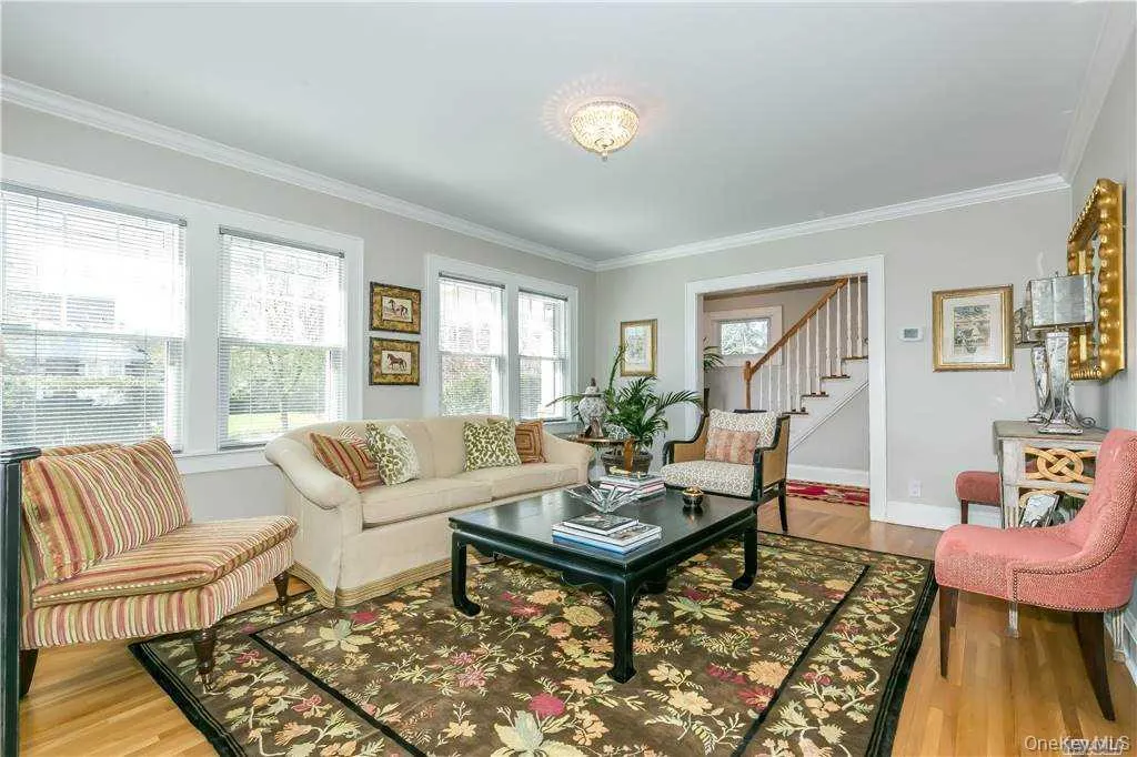 16 Union Avenue, Oyster Bay, NY, 3 Bedrooms Bedrooms, 6 Rooms Rooms,2 BathroomsBathrooms,Residential Lease,For Rent,Union,0,1040865 16 Union Avenue, Oyster Bay, NY, 3 Bedrooms Bedrooms, 6 Rooms Rooms,2 BathroomsBathrooms,Residential Lease,For Rent,Union,0,1040865