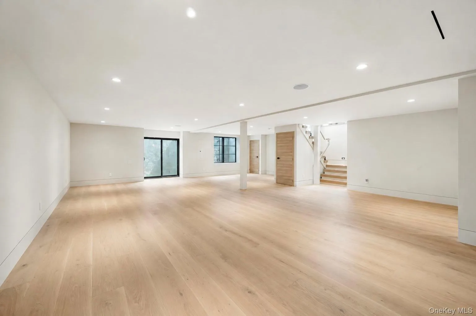 2017 Ladenburg Drive, Hempstead, NY, 5 Bedrooms Bedrooms, 15 Rooms Rooms,7 BathroomsBathrooms,Residential,For Rent,Ladenburg,0,1040868 2017 Ladenburg Drive, Hempstead, NY, 5 Bedrooms Bedrooms, 15 Rooms Rooms,7 BathroomsBathrooms,Residential,For Rent,Ladenburg,0,1040868