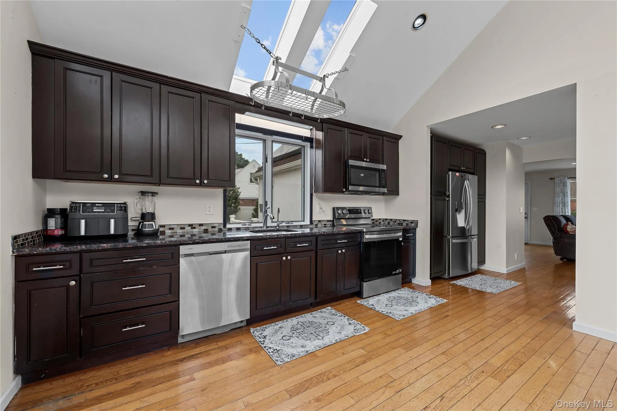 78 Pengon Circle, Hempstead, NY, 4 Bedrooms Bedrooms, 10 Rooms Rooms,3 BathroomsBathrooms,Residential,For Rent,Pengon,0,1040869 78 Pengon Circle, Hempstead, NY, 4 Bedrooms Bedrooms, 10 Rooms Rooms,3 BathroomsBathrooms,Residential,For Rent,Pengon,0,1040869