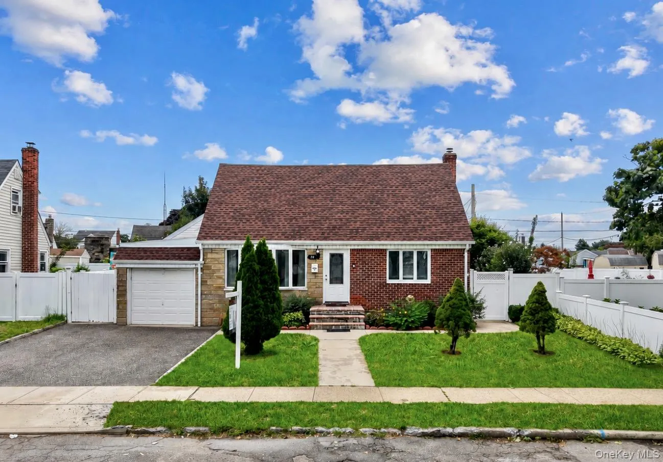 78 Pengon Circle, Hempstead, NY, 4 Bedrooms Bedrooms, 10 Rooms Rooms,3 BathroomsBathrooms,Residential,For Rent,Pengon,0,1040869 78 Pengon Circle, Hempstead, NY, 4 Bedrooms Bedrooms, 10 Rooms Rooms,3 BathroomsBathrooms,Residential,For Rent,Pengon,0,1040869