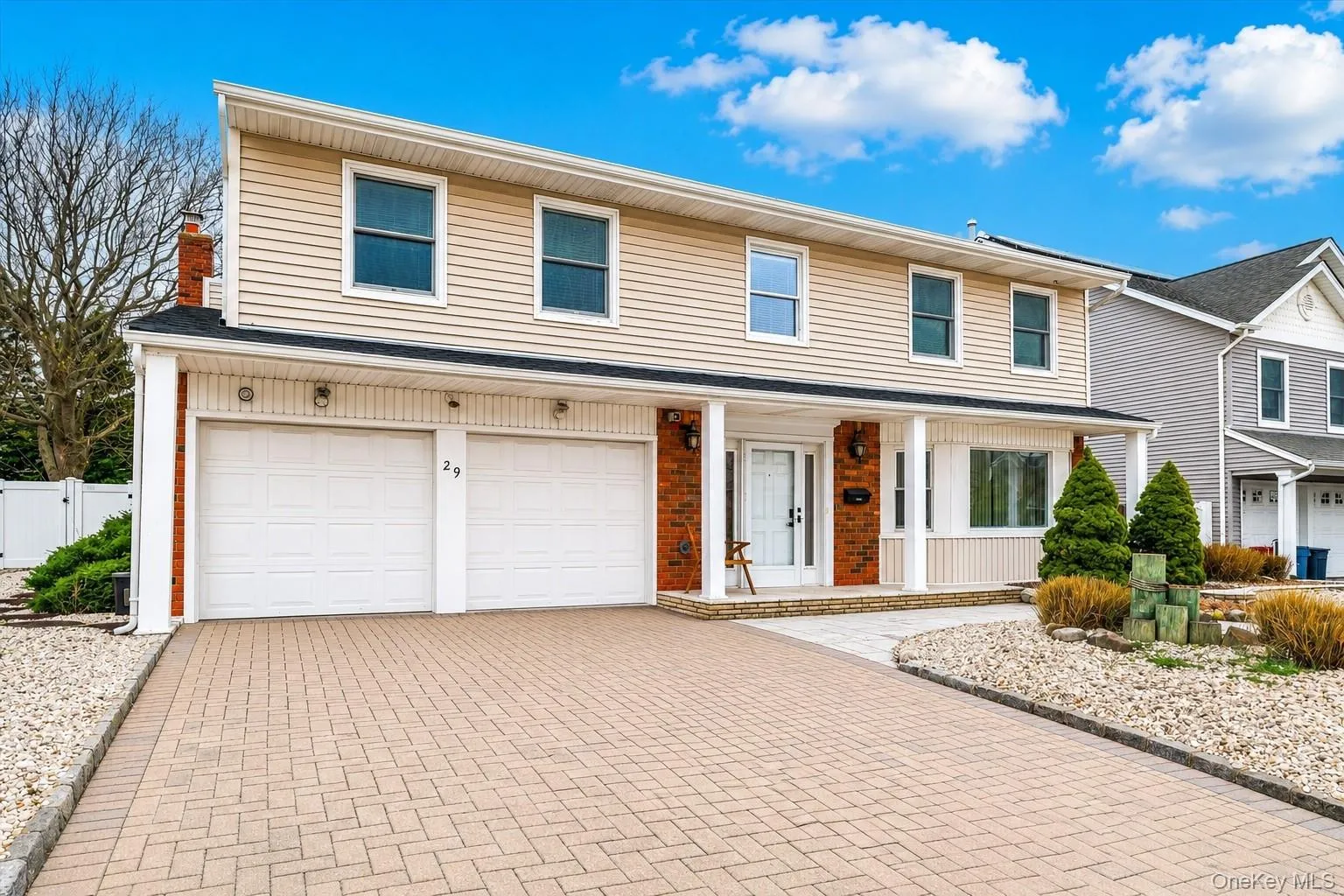 29 Donna Lane, Hempstead, NY, 4 Bedrooms Bedrooms, 9 Rooms Rooms,2 BathroomsBathrooms,Residential,For Rent,Donna,0,1040870 29 Donna Lane, Hempstead, NY, 4 Bedrooms Bedrooms, 9 Rooms Rooms,2 BathroomsBathrooms,Residential,For Rent,Donna,0,1040870