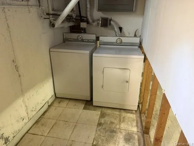 149 Locust Drive, Brookhaven, NY, 3 Bedrooms Bedrooms, 6 Rooms Rooms,1 BathroomBathrooms,Residential,For Rent,Locust,0,1040873 149 Locust Drive, Brookhaven, NY, 3 Bedrooms Bedrooms, 6 Rooms Rooms,1 BathroomBathrooms,Residential,For Rent,Locust,0,1040873