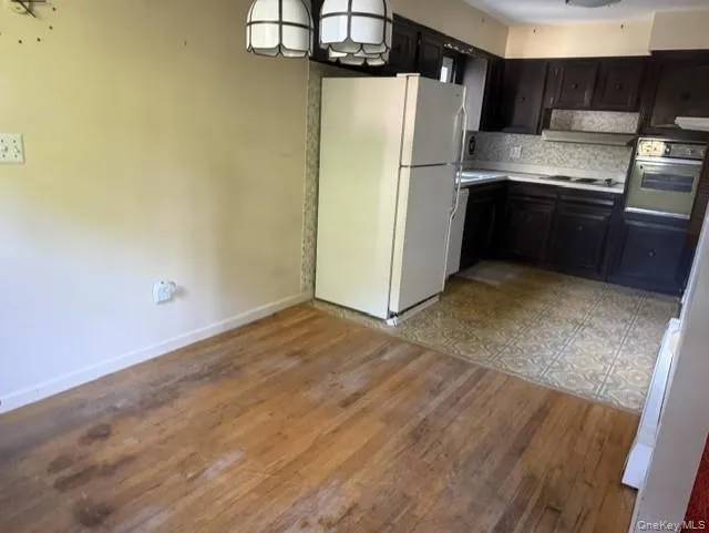 149 Locust Drive, Brookhaven, NY, 3 Bedrooms Bedrooms, 6 Rooms Rooms,1 BathroomBathrooms,Residential,For Rent,Locust,0,1040873 149 Locust Drive, Brookhaven, NY, 3 Bedrooms Bedrooms, 6 Rooms Rooms,1 BathroomBathrooms,Residential,For Rent,Locust,0,1040873
