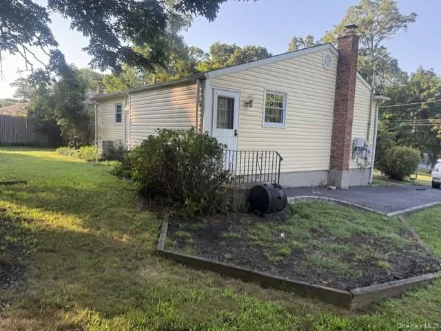 149 Locust Drive, Brookhaven, NY, 3 Bedrooms Bedrooms, 6 Rooms Rooms,1 BathroomBathrooms,Residential,For Rent,Locust,0,1040873 149 Locust Drive, Brookhaven, NY, 3 Bedrooms Bedrooms, 6 Rooms Rooms,1 BathroomBathrooms,Residential,For Rent,Locust,0,1040873