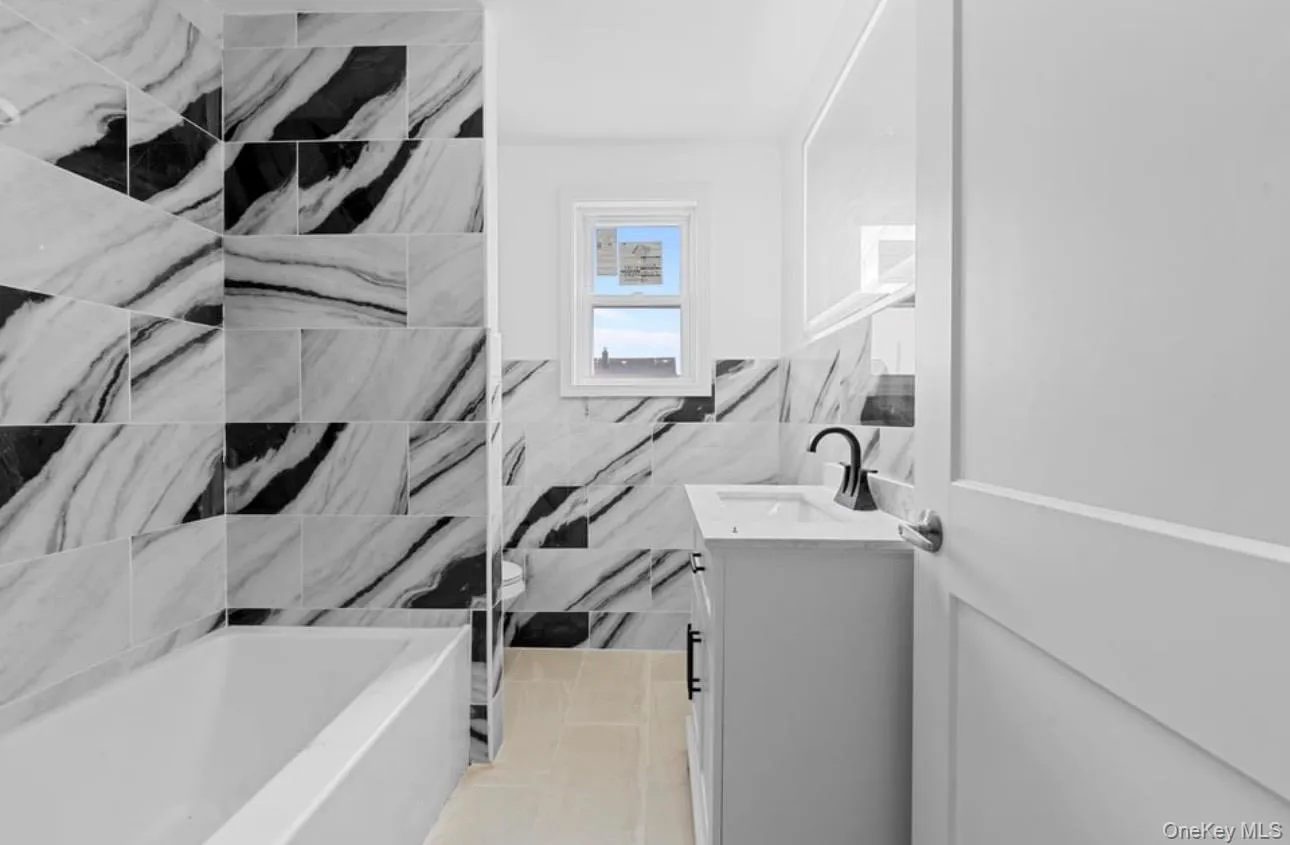 21432 112th Road, New York, NY, 4 Bedrooms Bedrooms, 5 Rooms Rooms,2 BathroomsBathrooms,Residential,For Rent,112th,0,1040876 21432 112th Road, New York, NY, 4 Bedrooms Bedrooms, 5 Rooms Rooms,2 BathroomsBathrooms,Residential,For Rent,112th,0,1040876