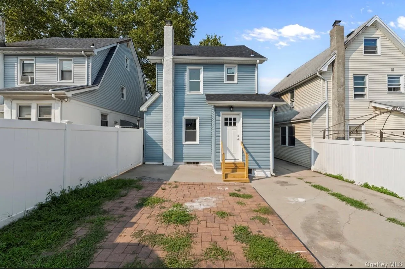 21432 112th Road, New York, NY, 4 Bedrooms Bedrooms, 5 Rooms Rooms,2 BathroomsBathrooms,Residential,For Rent,112th,0,1040876 21432 112th Road, New York, NY, 4 Bedrooms Bedrooms, 5 Rooms Rooms,2 BathroomsBathrooms,Residential,For Rent,112th,0,1040876