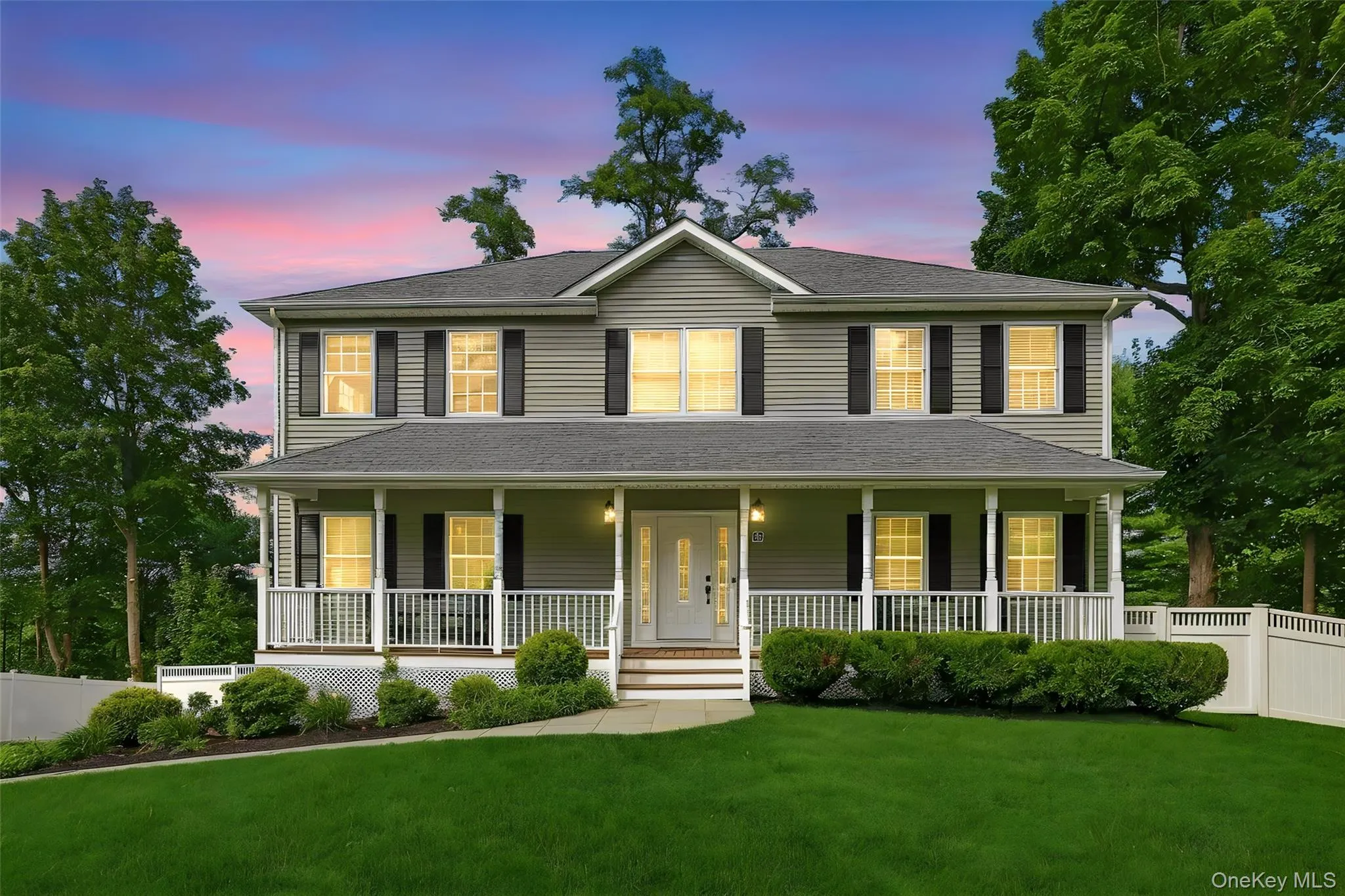 Great curb appeal with lovely front porch Great curb appeal with lovely front porch