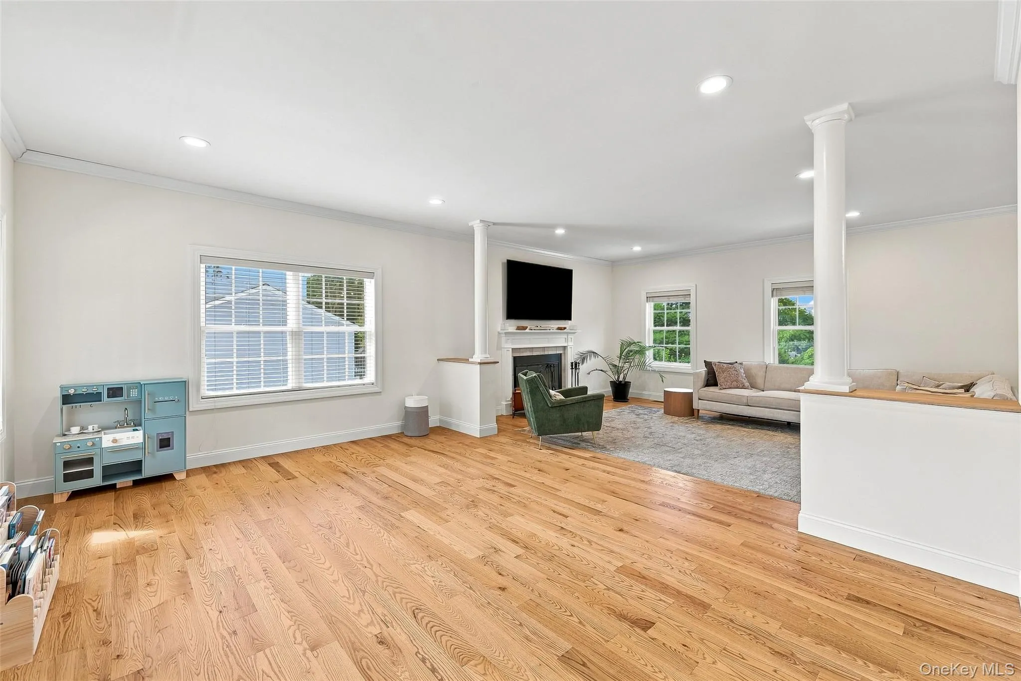 Formal Living room leading to Great Room/Family Room Formal Living room leading to Great Room/Family Room