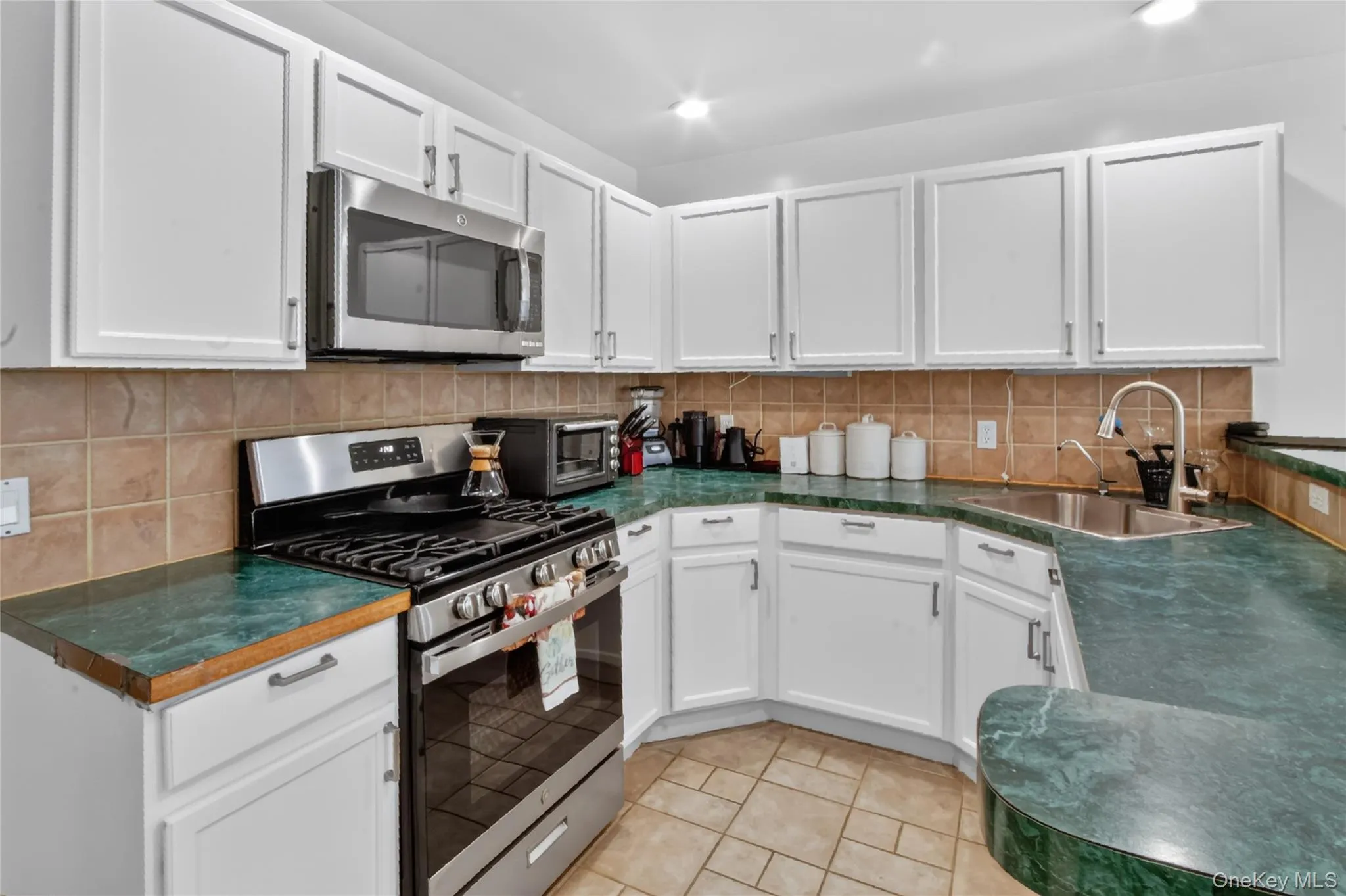 115 Delafield Lane, Newburgh (town), NY, 3 Bedrooms Bedrooms, 6 Rooms Rooms,2 BathroomsBathrooms,Residential,For Rent,Delafield,0,1040879 115 Delafield Lane, Newburgh (town), NY, 3 Bedrooms Bedrooms, 6 Rooms Rooms,2 BathroomsBathrooms,Residential,For Rent,Delafield,0,1040879