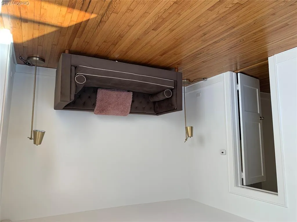 185 Forest Avenue, Oyster Bay, NY, 1 Bedroom Bedrooms, 4 Rooms Rooms,1 BathroomBathrooms,Residential Lease,For Rent,Forest Avenue,0,1040885 185 Forest Avenue, Oyster Bay, NY, 1 Bedroom Bedrooms, 4 Rooms Rooms,1 BathroomBathrooms,Residential Lease,For Rent,Forest Avenue,0,1040885