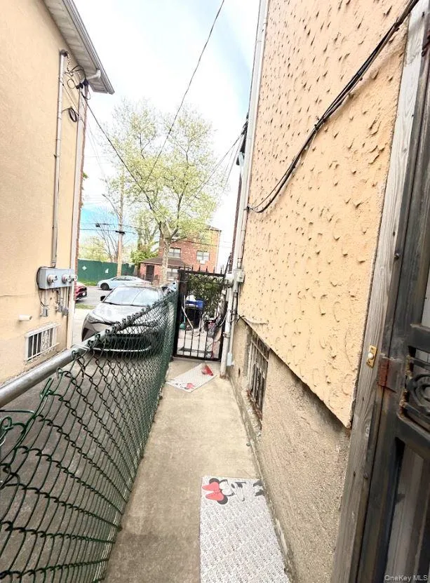 2719 Hering Avenue, New York, NY, 4 Bedrooms Bedrooms, 6 Rooms Rooms,2 BathroomsBathrooms,Residential,For Rent,Hering,0,1040887 2719 Hering Avenue, New York, NY, 4 Bedrooms Bedrooms, 6 Rooms Rooms,2 BathroomsBathrooms,Residential,For Rent,Hering,0,1040887