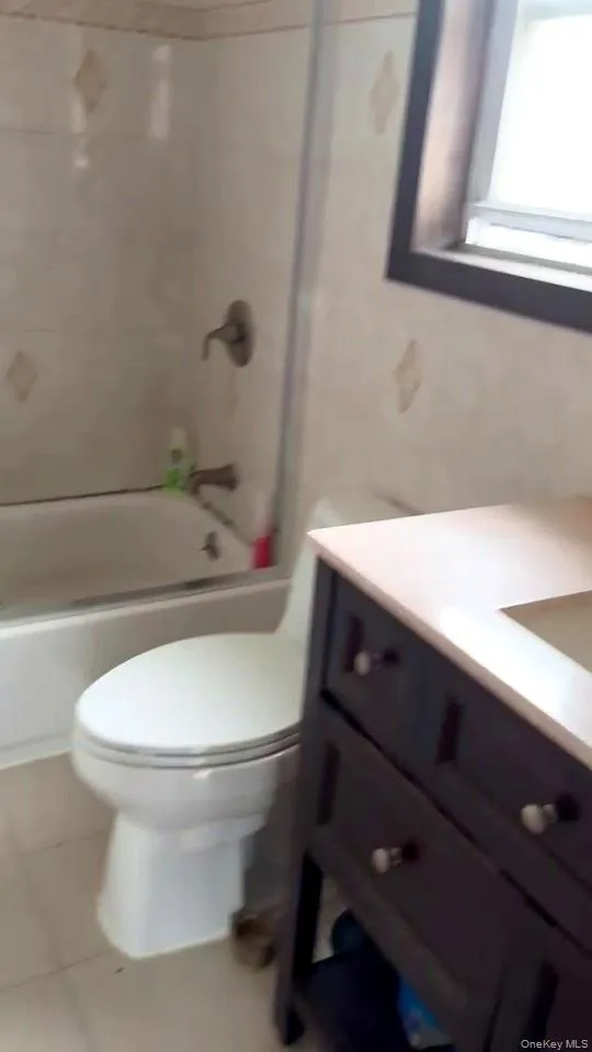 2719 Hering Avenue, New York, NY, 4 Bedrooms Bedrooms, 6 Rooms Rooms,2 BathroomsBathrooms,Residential,For Rent,Hering,0,1040887 2719 Hering Avenue, New York, NY, 4 Bedrooms Bedrooms, 6 Rooms Rooms,2 BathroomsBathrooms,Residential,For Rent,Hering,0,1040887