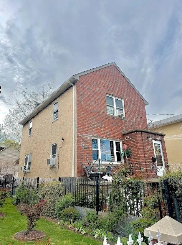 2719 Hering Avenue, New York, NY, 4 Bedrooms Bedrooms, 6 Rooms Rooms,2 BathroomsBathrooms,Residential,For Rent,Hering,0,1040887 2719 Hering Avenue, New York, NY, 4 Bedrooms Bedrooms, 6 Rooms Rooms,2 BathroomsBathrooms,Residential,For Rent,Hering,0,1040887