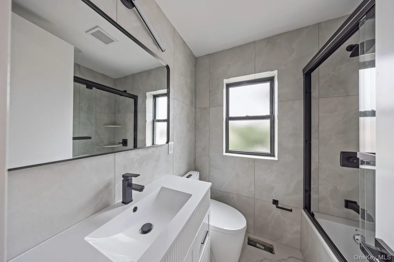 114-11 202nd Street, New York, NY, 3 Bedrooms Bedrooms, 6 Rooms Rooms,2 BathroomsBathrooms,Residential,For Rent,202nd,0,1040891 114-11 202nd Street, New York, NY, 3 Bedrooms Bedrooms, 6 Rooms Rooms,2 BathroomsBathrooms,Residential,For Rent,202nd,0,1040891