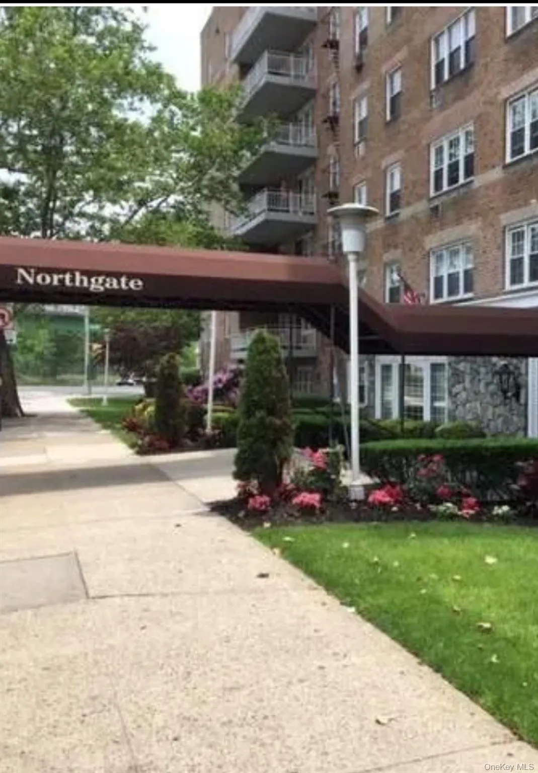8710 149th Avenue, New York, NY, 2 Bedrooms Bedrooms, 5 Rooms Rooms,2 BathroomsBathrooms,Residential,For Rent,149th,0,1040897 8710 149th Avenue, New York, NY, 2 Bedrooms Bedrooms, 5 Rooms Rooms,2 BathroomsBathrooms,Residential,For Rent,149th,0,1040897