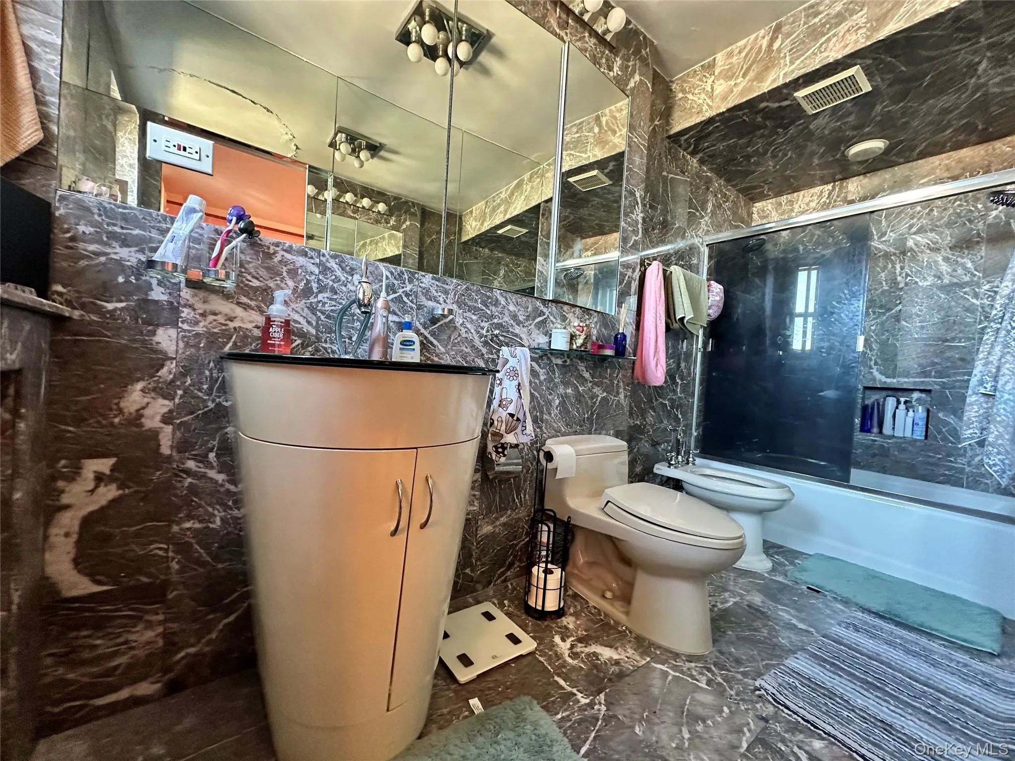 8 Barstow Road, North Hempstead, NY, 1 Bedroom Bedrooms, 4 Rooms Rooms,1 BathroomBathrooms,Residential,For Rent,Barstow,0,1040899 8 Barstow Road, North Hempstead, NY, 1 Bedroom Bedrooms, 4 Rooms Rooms,1 BathroomBathrooms,Residential,For Rent,Barstow,0,1040899