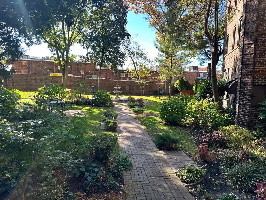 8 Barstow Road, North Hempstead, NY, 1 Bedroom Bedrooms, 4 Rooms Rooms,1 BathroomBathrooms,Residential,For Rent,Barstow,0,1040899 8 Barstow Road, North Hempstead, NY, 1 Bedroom Bedrooms, 4 Rooms Rooms,1 BathroomBathrooms,Residential,For Rent,Barstow,0,1040899