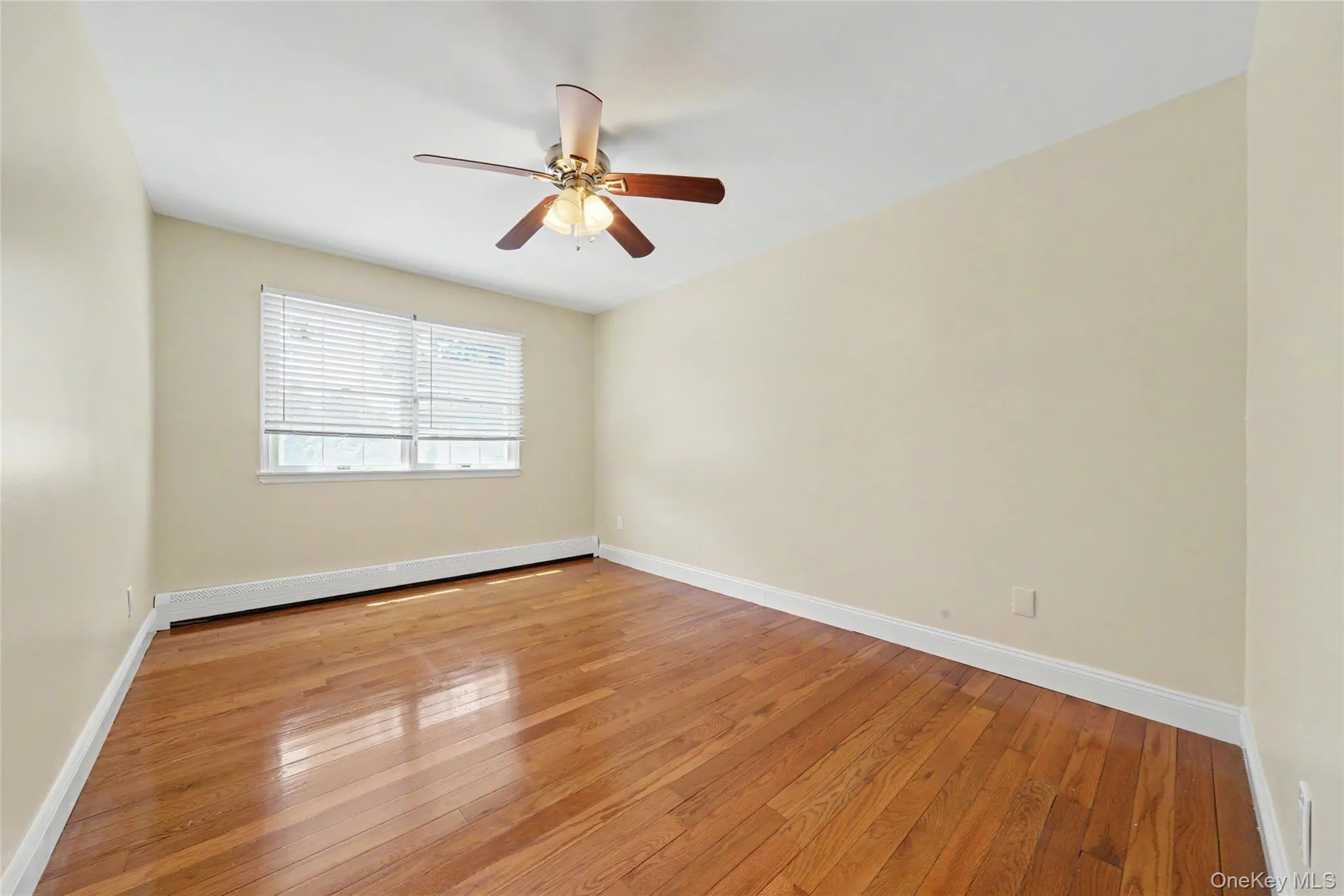 46 Homewood Avenue, Yonkers, NY, 3 Bedrooms Bedrooms, 5 Rooms Rooms,1 BathroomBathrooms,Residential Lease,For Rent,Homewood,0,1040903 46 Homewood Avenue, Yonkers, NY, 3 Bedrooms Bedrooms, 5 Rooms Rooms,1 BathroomBathrooms,Residential Lease,For Rent,Homewood,0,1040903